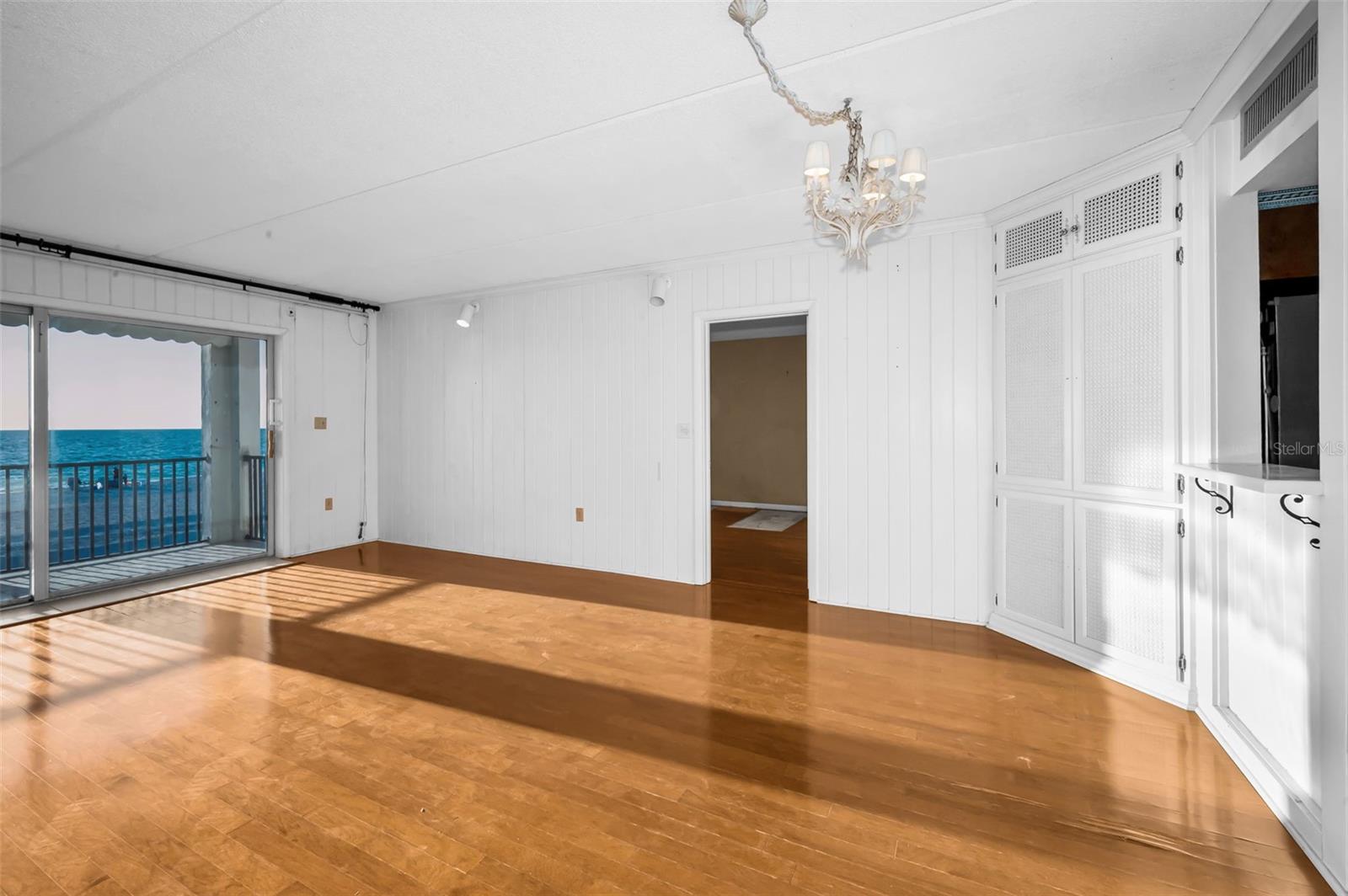 2500 GULF BLVD #204B, BELLEAIR BEACH, FL, 33786