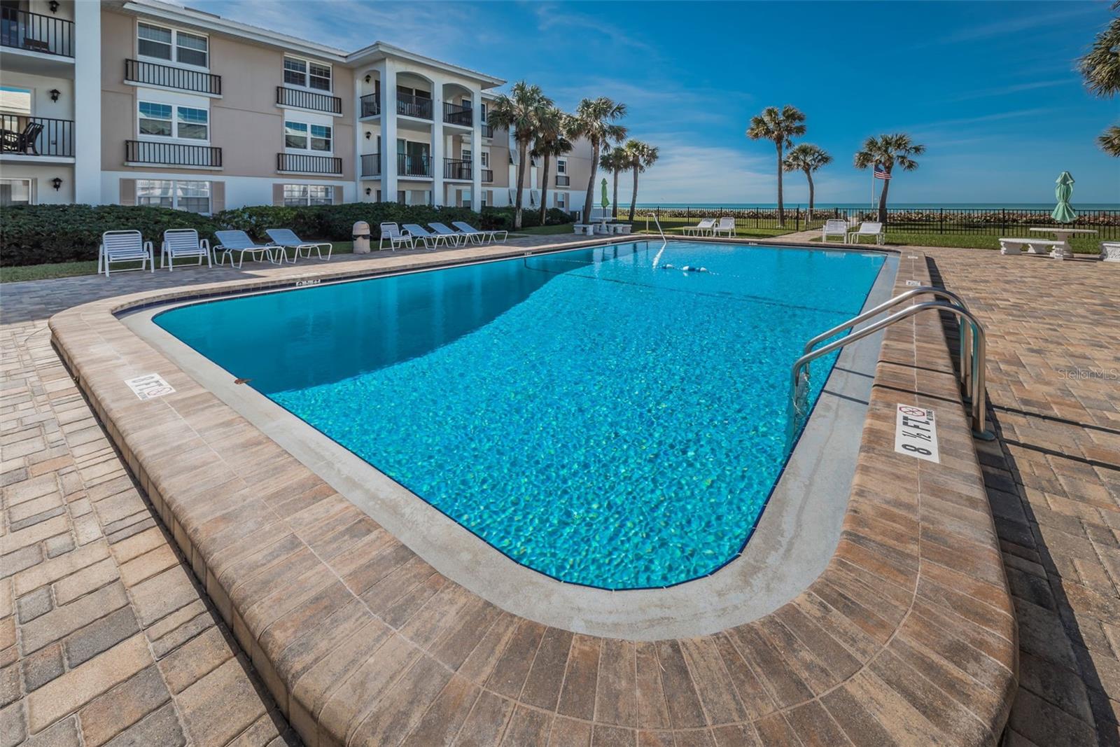 2500 GULF BLVD #204B, BELLEAIR BEACH, FL, 33786
