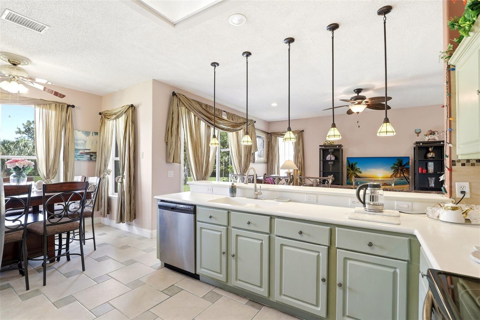 824 LAKE BISCAYNE WAY, ORLANDO, FL, 32824