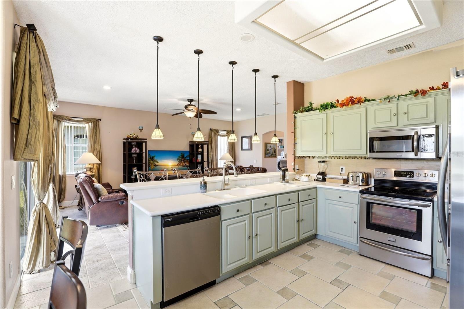 824 LAKE BISCAYNE WAY, ORLANDO, FL, 32824