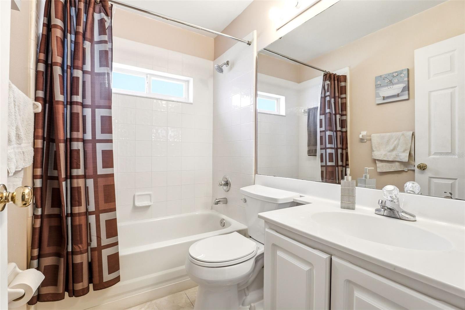 824 LAKE BISCAYNE WAY, ORLANDO, FL, 32824