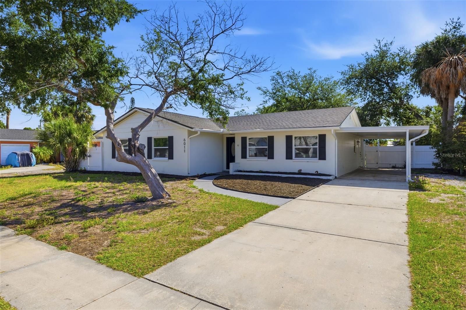 6011 WILSHIRE DR, TAMPA, FL, 33615