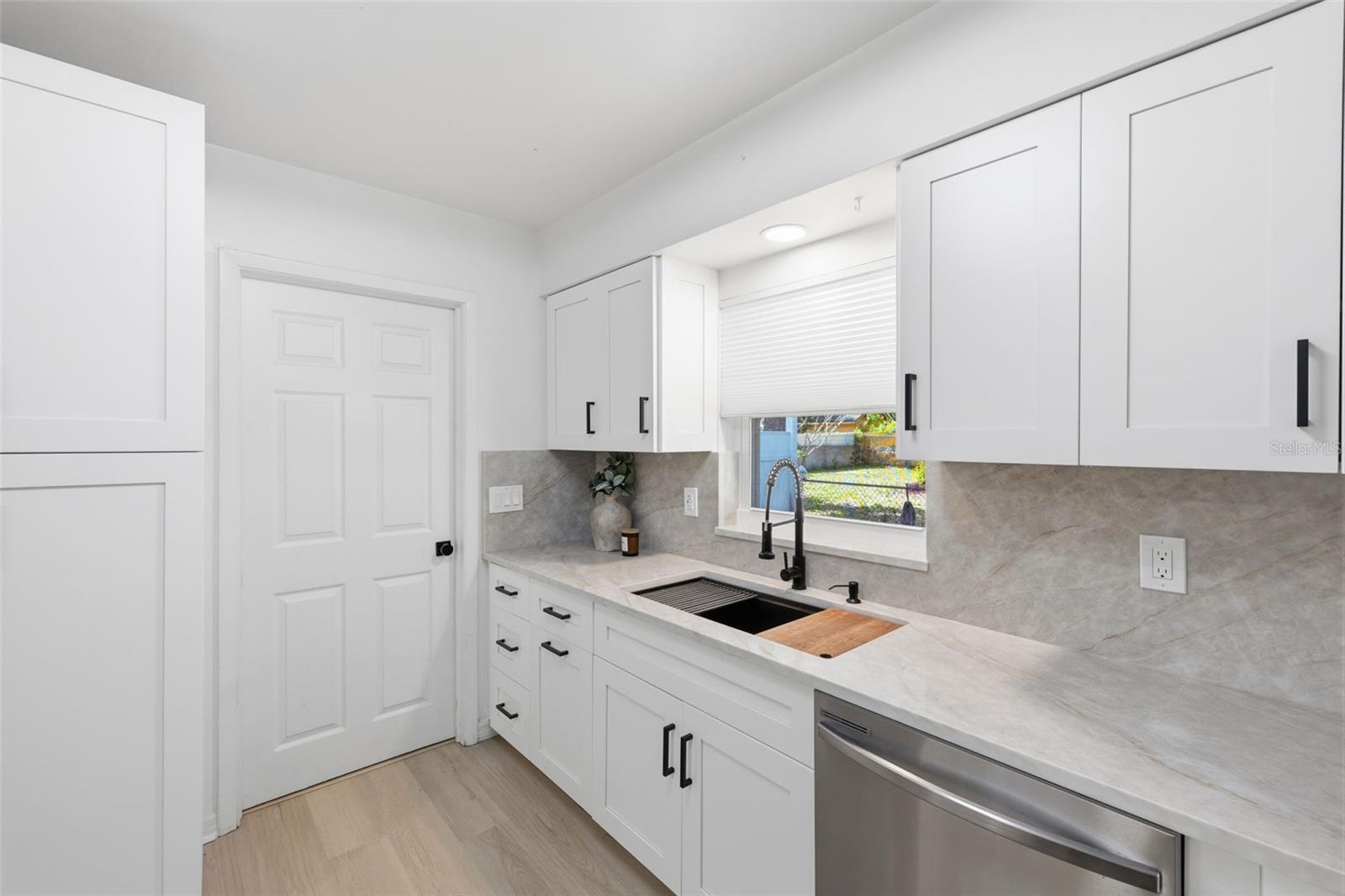 6011 WILSHIRE DR, TAMPA, FL, 33615
