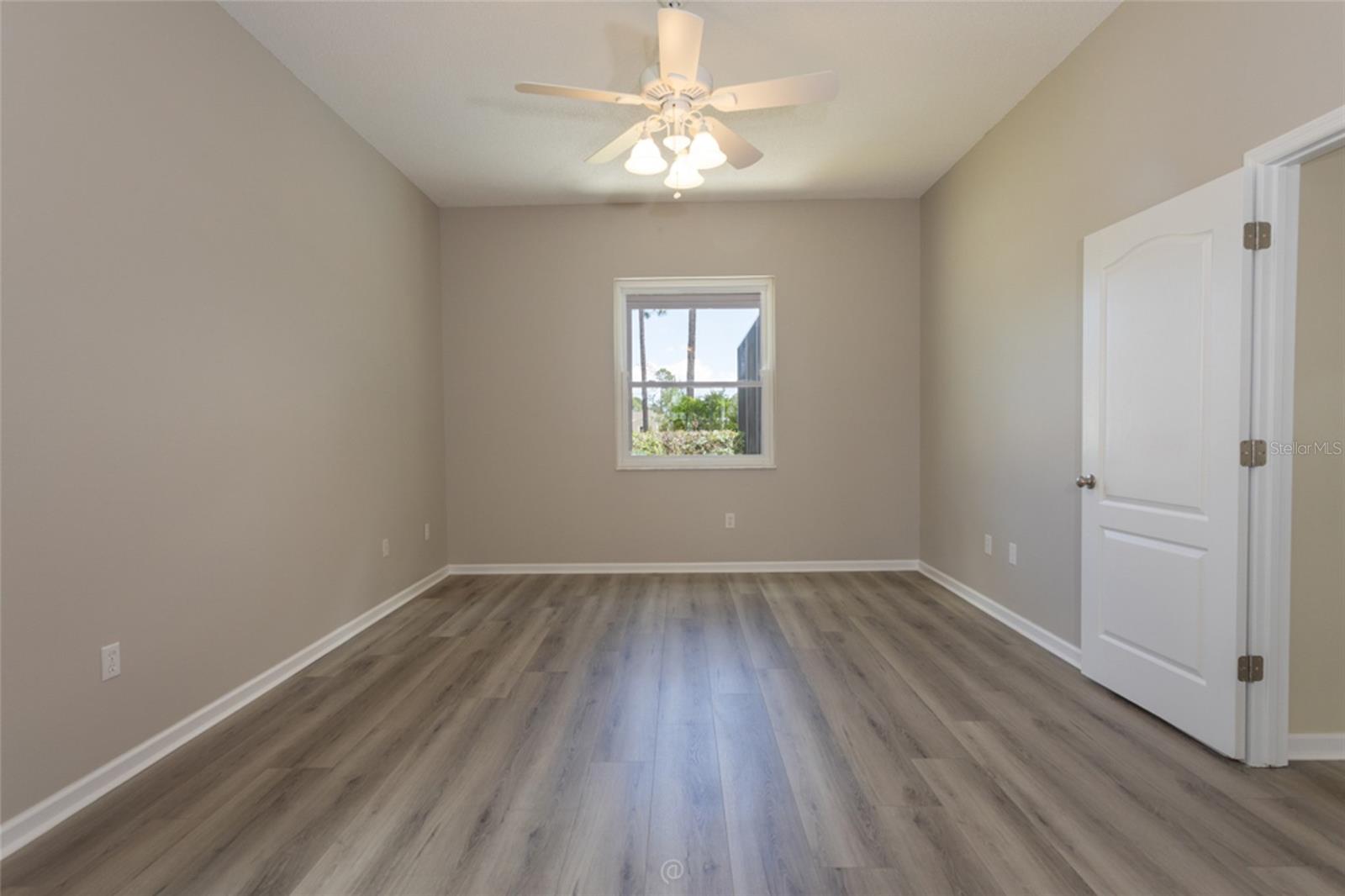 11 EDGEWATER DR, PALM COAST, FL, 32164