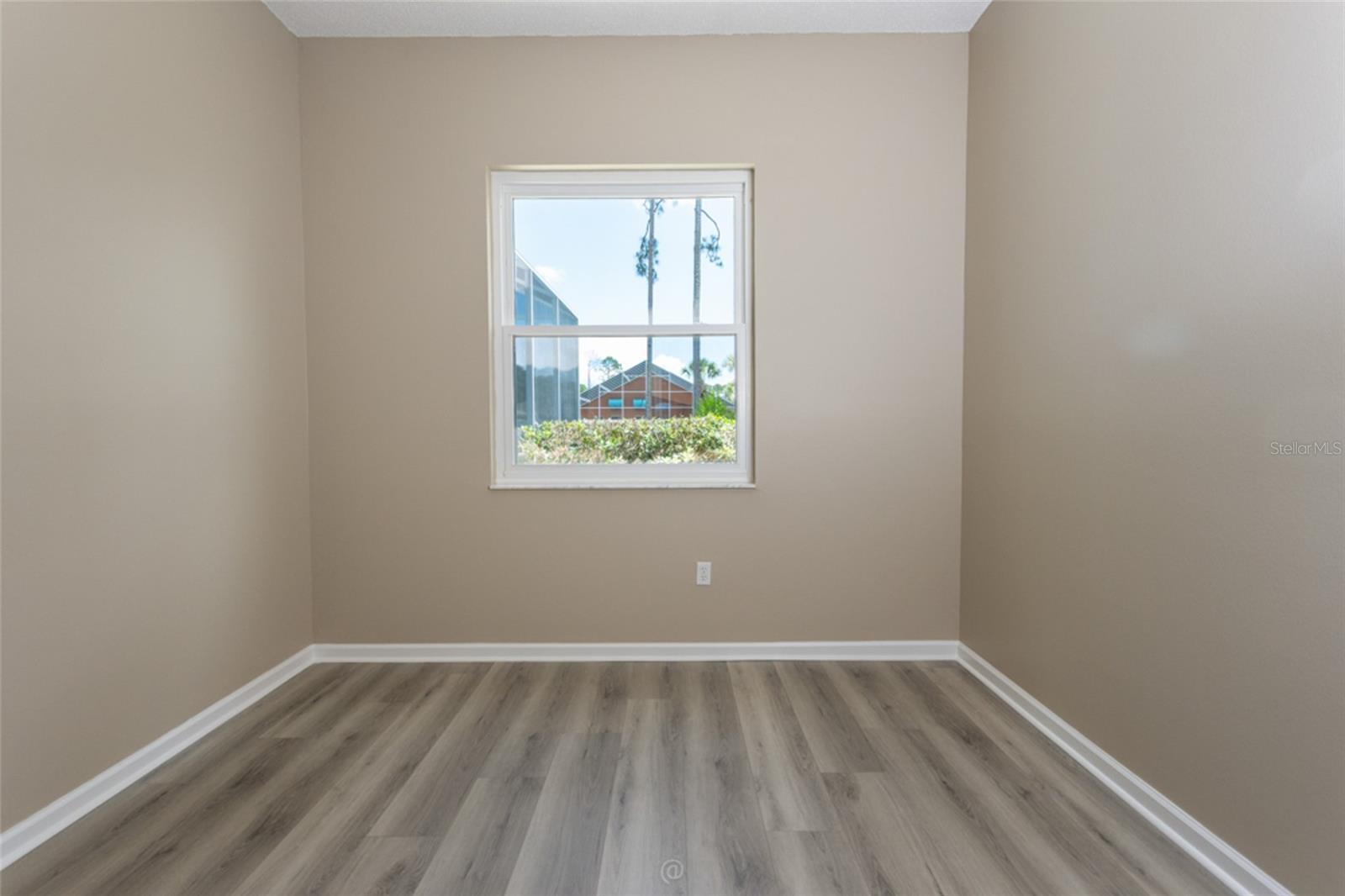 11 EDGEWATER DR, PALM COAST, FL, 32164
