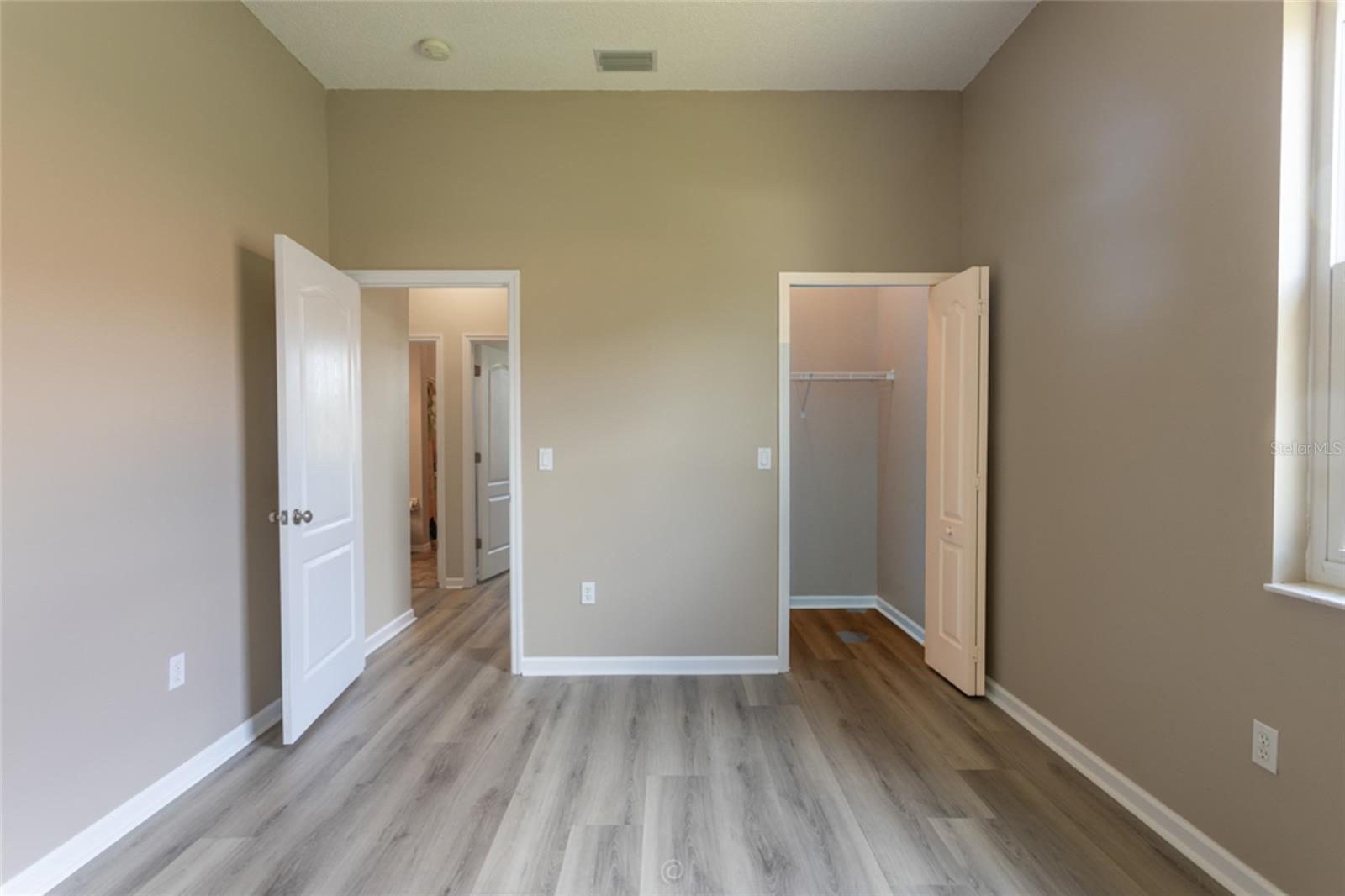 11 EDGEWATER DR, PALM COAST, FL, 32164