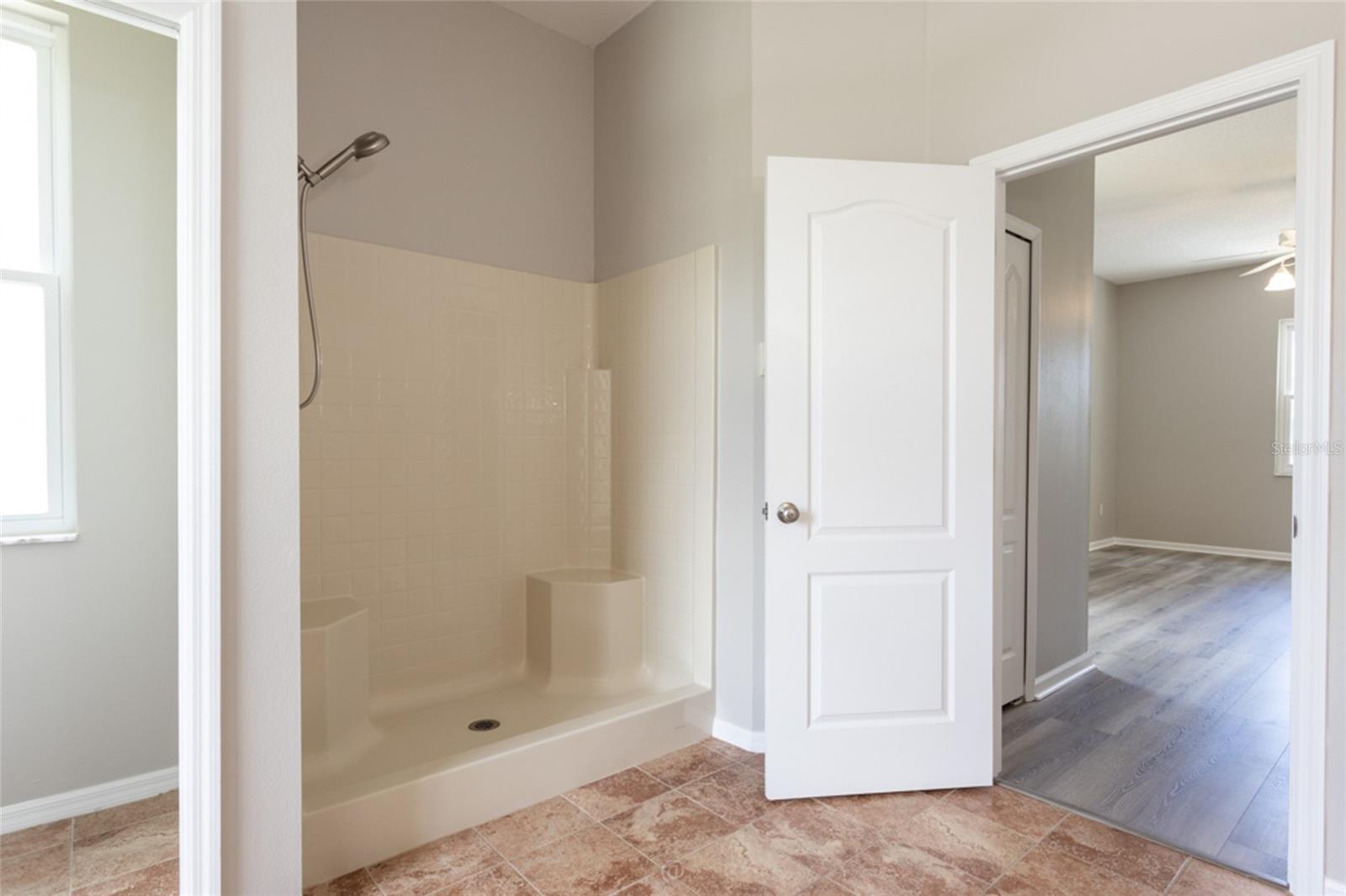 11 EDGEWATER DR, PALM COAST, FL, 32164
