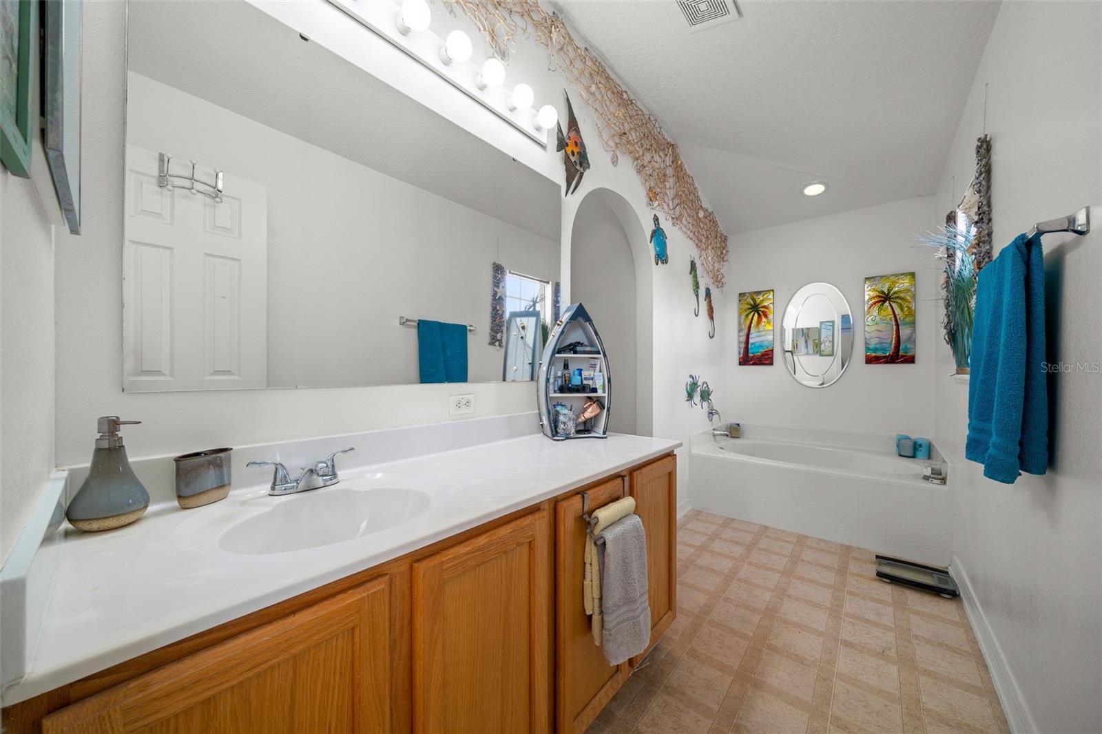 17 FIR DRIVE TRCE, OCALA, FL, 34472