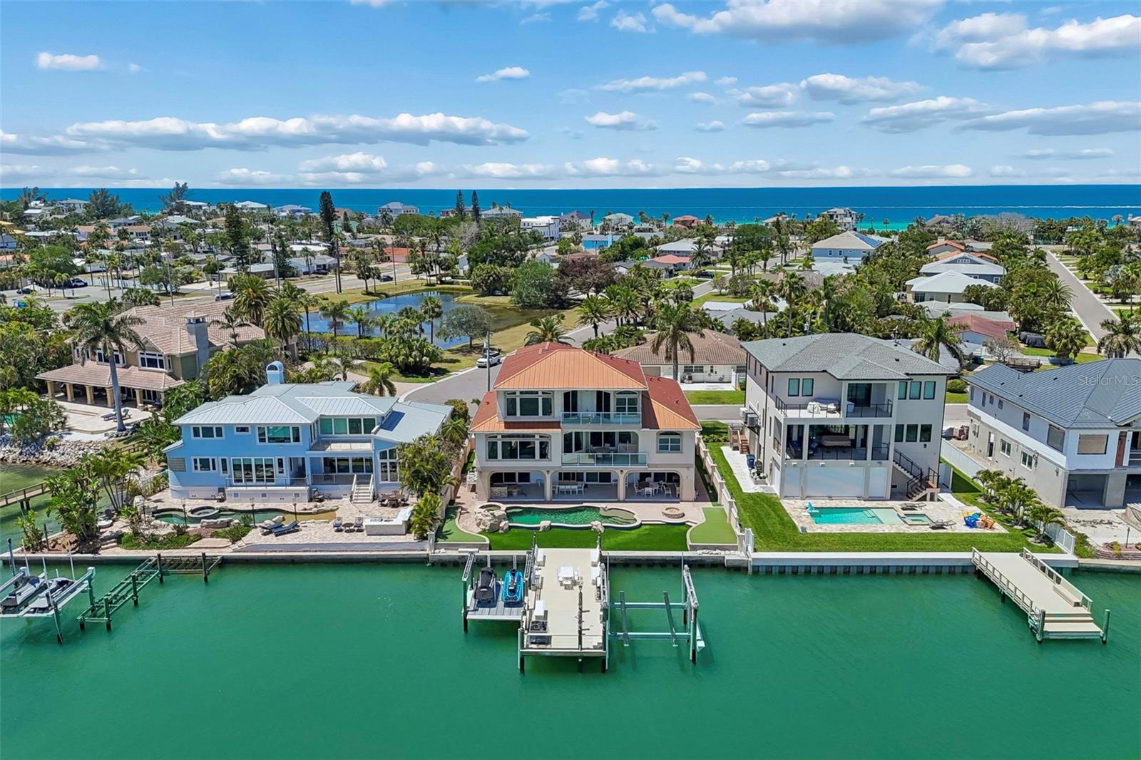 1203 BAY DR, BELLEAIR BEACH, FL, 33786