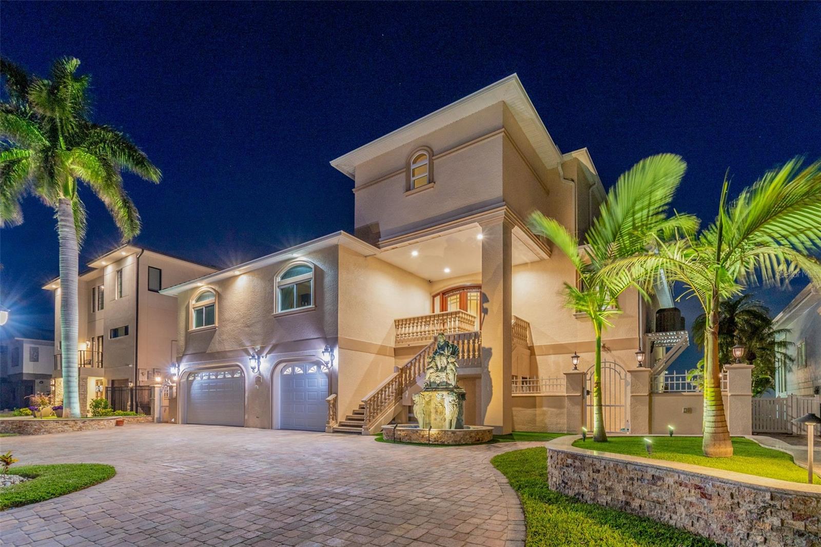 1203 BAY DR, BELLEAIR BEACH, FL, 33786