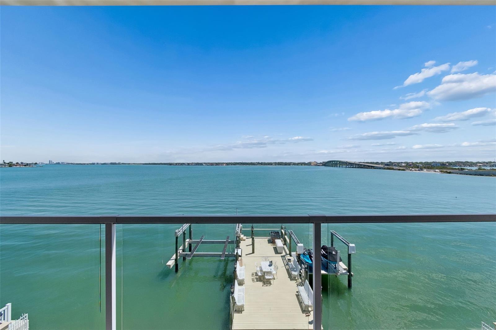 1203 BAY DR, BELLEAIR BEACH, FL, 33786