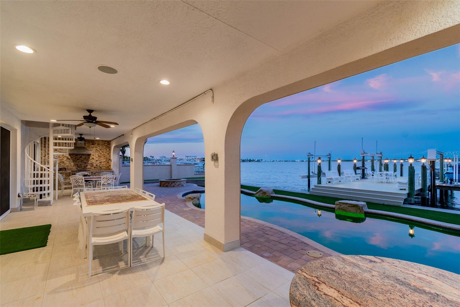 1203 BAY DR, BELLEAIR BEACH, FL, 33786