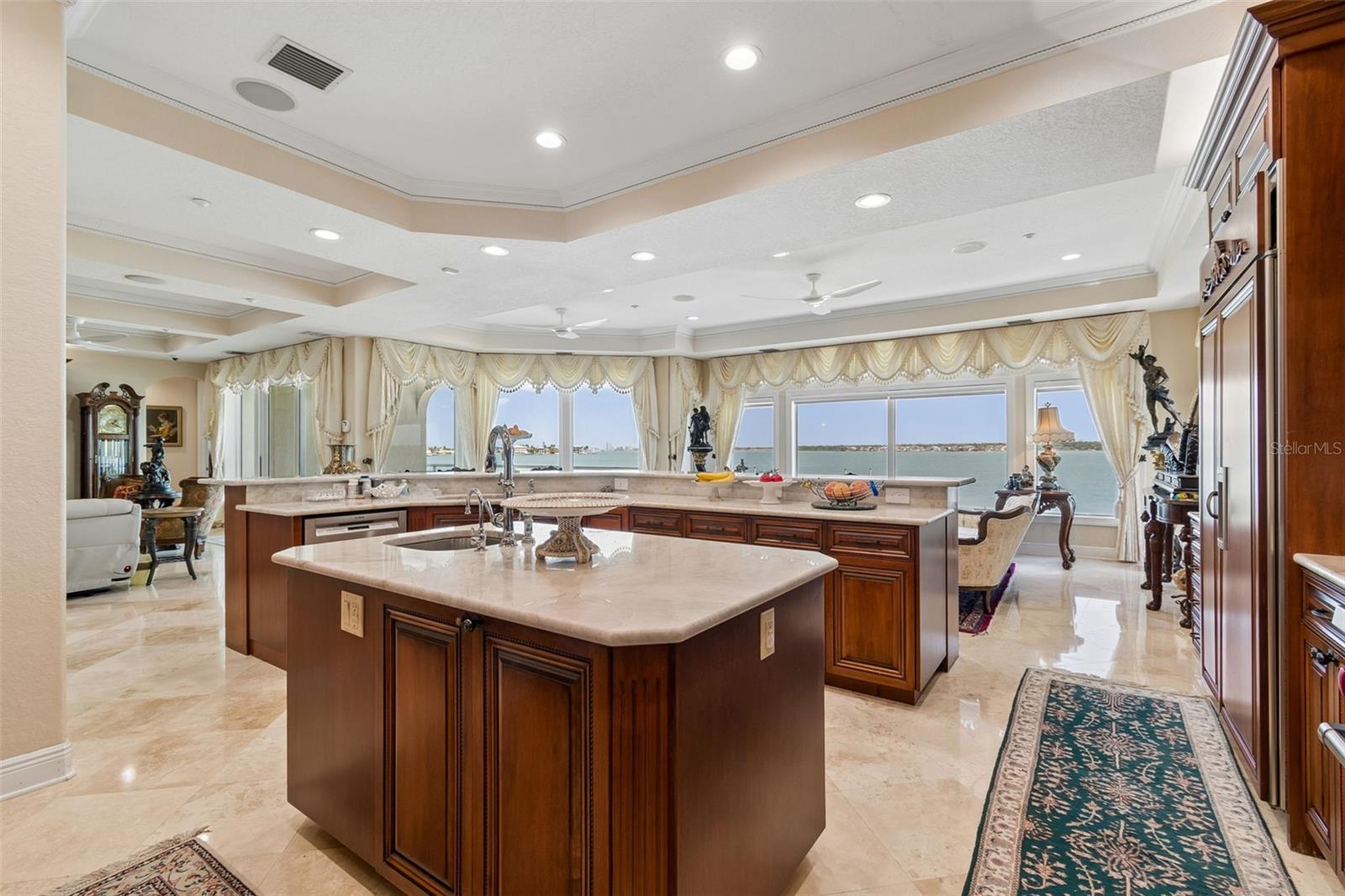 1203 BAY DR, BELLEAIR BEACH, FL, 33786