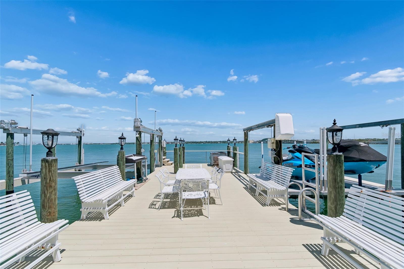 1203 BAY DR, BELLEAIR BEACH, FL, 33786