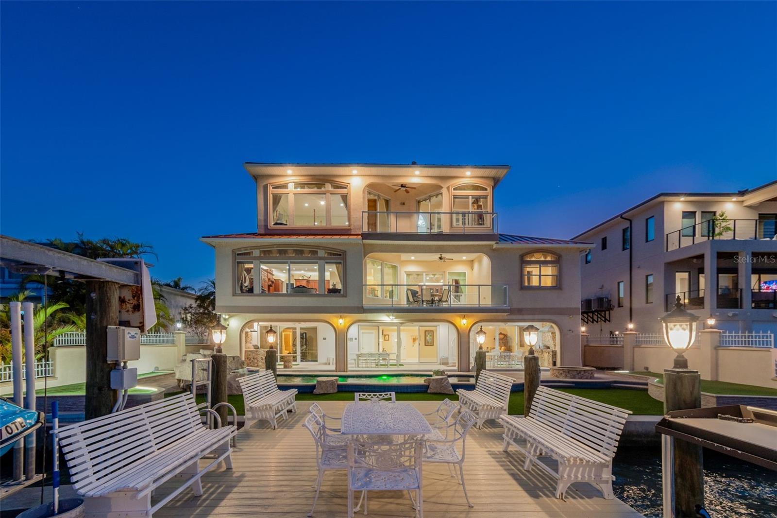 1203 BAY DR, BELLEAIR BEACH, FL, 33786