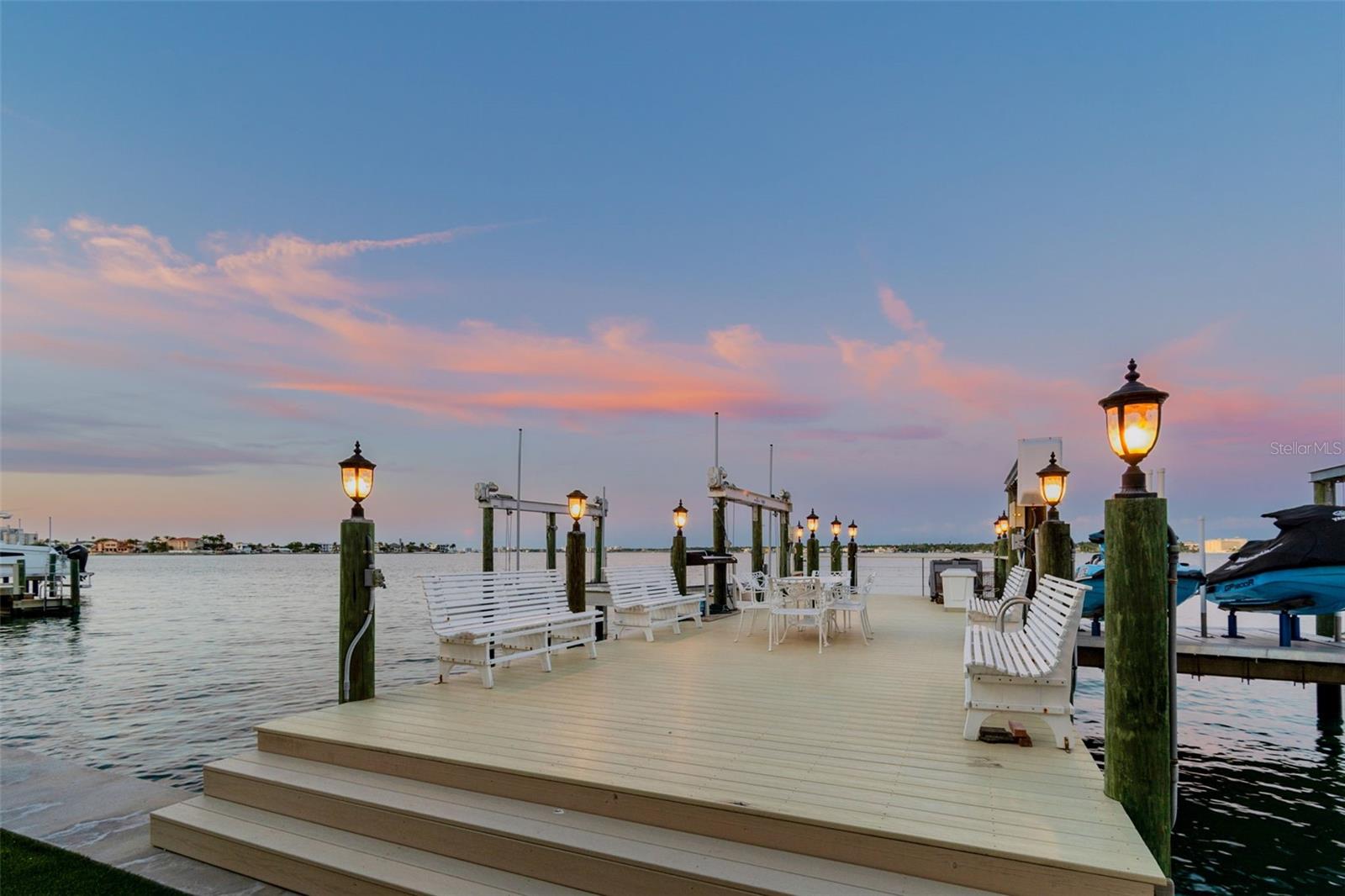 1203 BAY DR, BELLEAIR BEACH, FL, 33786