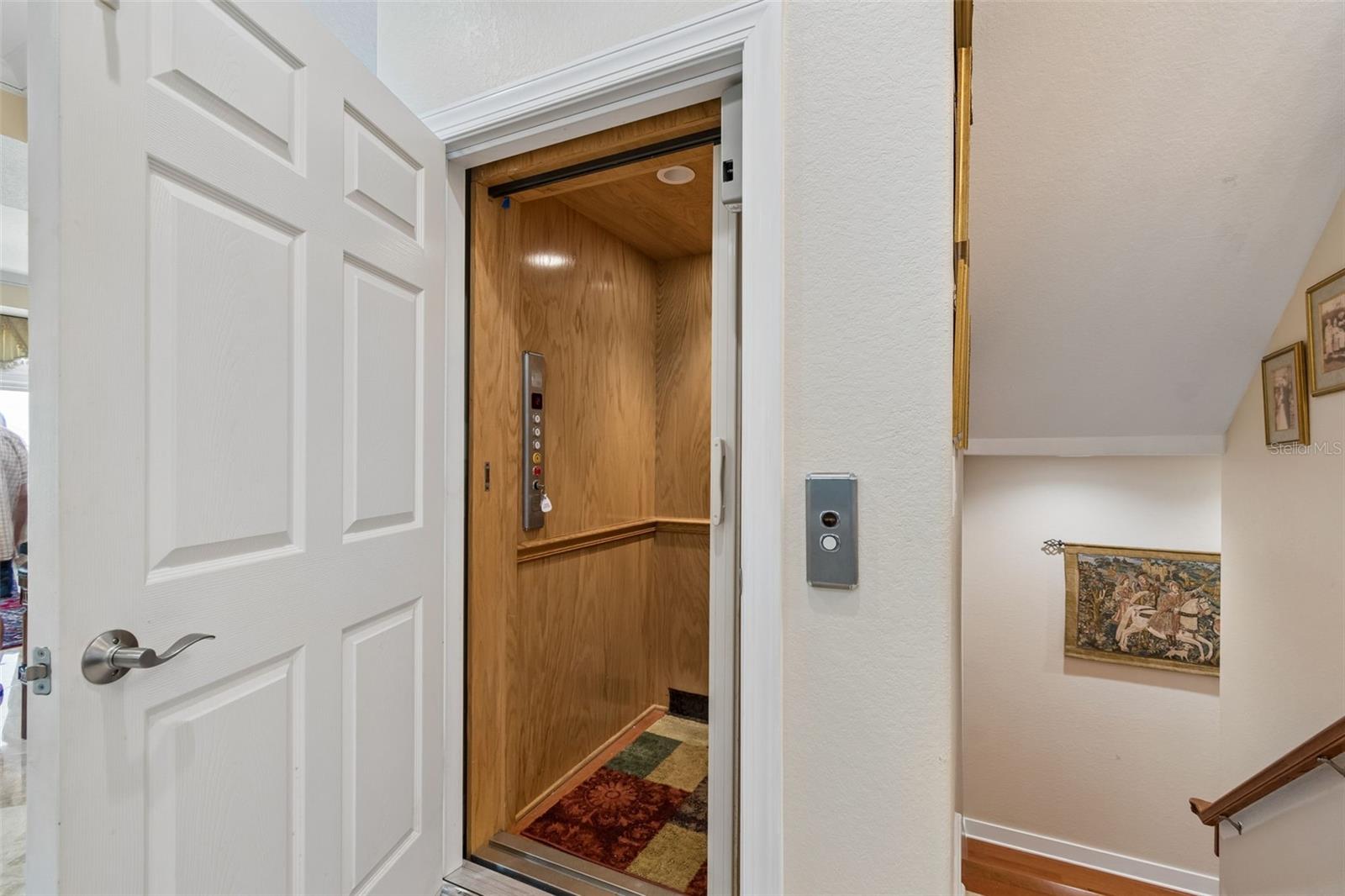 1203 BAY DR, BELLEAIR BEACH, FL, 33786