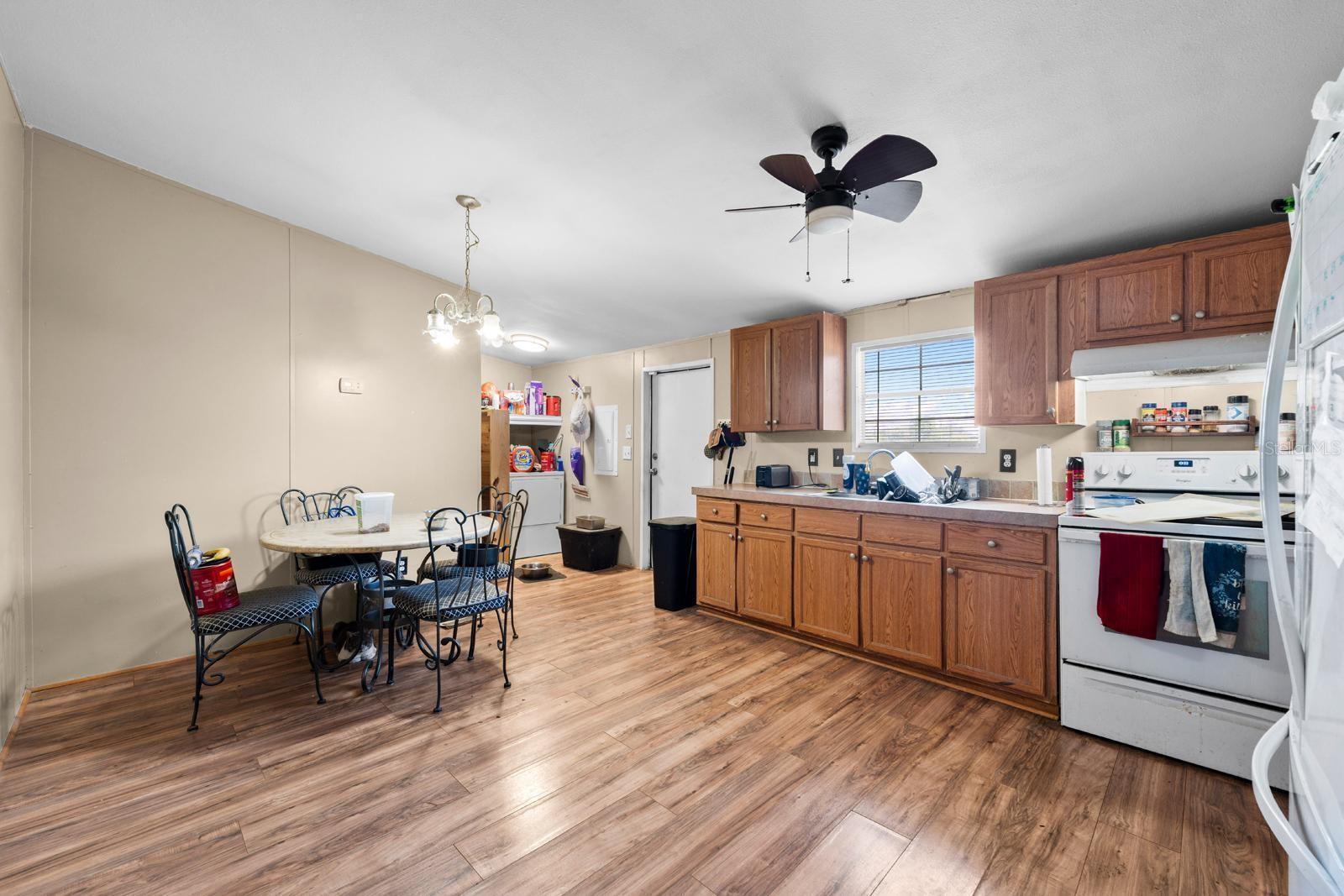 12011 OLD LAKELAND HWY, DADE CITY, FL, 33525