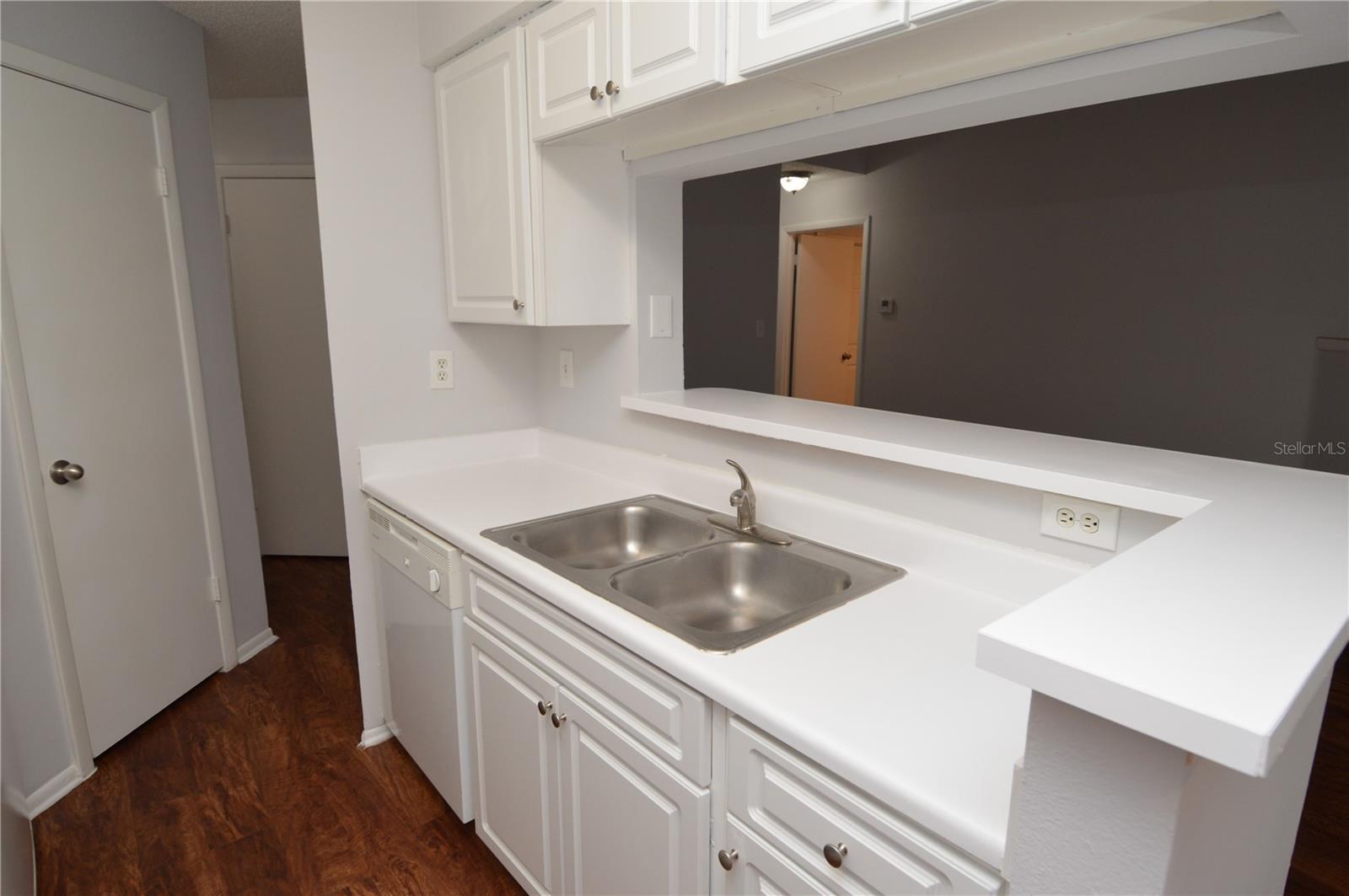 8641 FANCY FINCH DR #204, TAMPA, FL, 33614