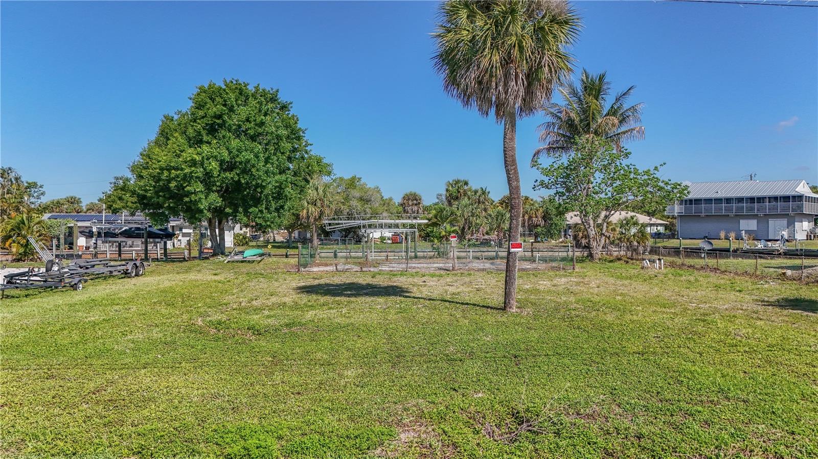 116 E NORTH SHORE AVE, NORTH FORT MYERS, FL, 33917