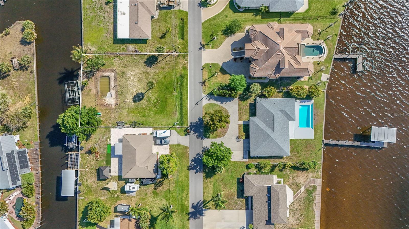 116 E NORTH SHORE AVE, NORTH FORT MYERS, FL, 33917