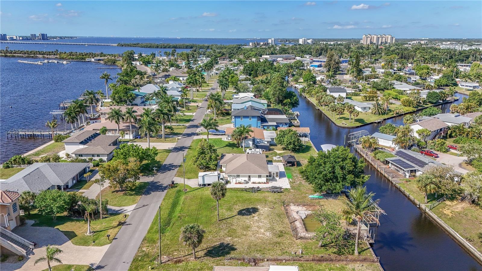 116 E NORTH SHORE AVE, NORTH FORT MYERS, FL, 33917