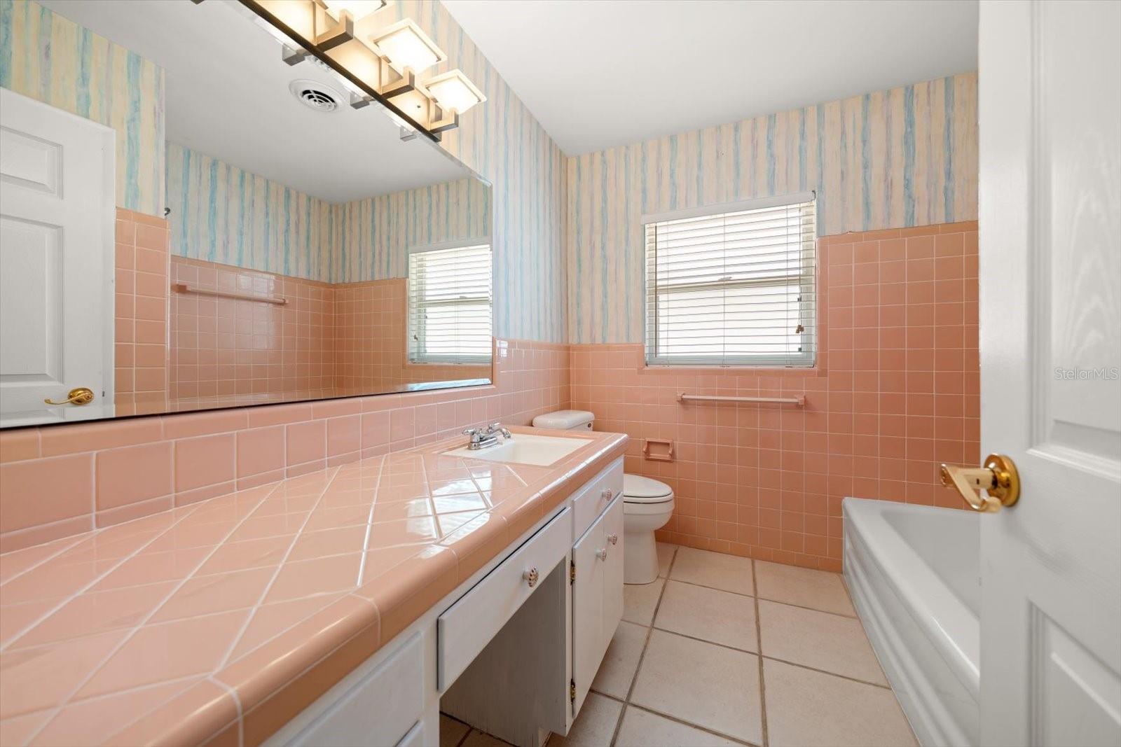 1702 MEREDITH LN, BELLEAIR, FL, 33756