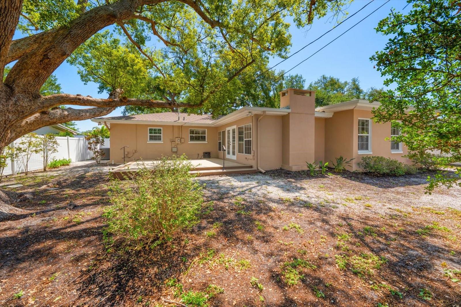 1702 MEREDITH LN, BELLEAIR, FL, 33756