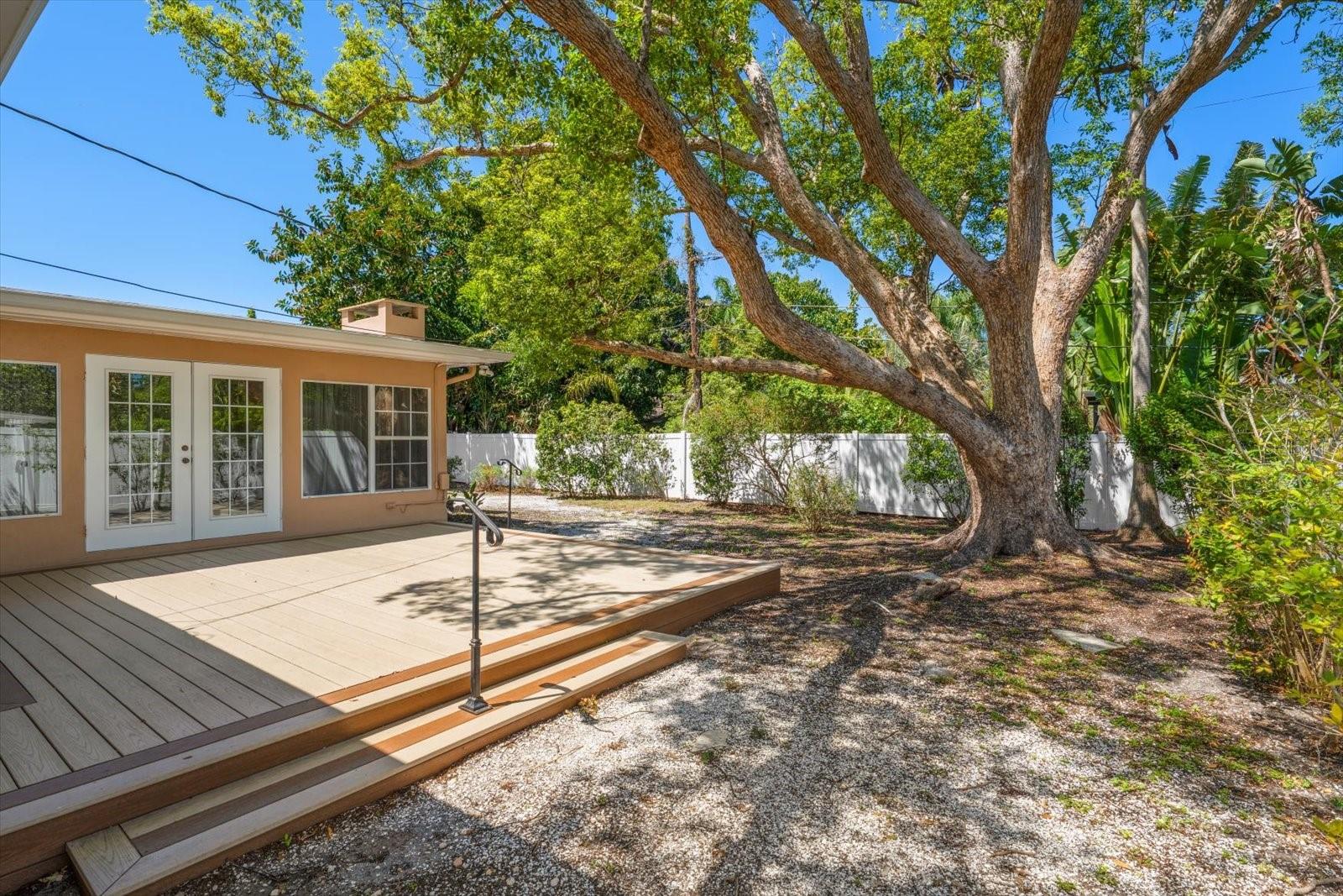 1702 MEREDITH LN, BELLEAIR, FL, 33756