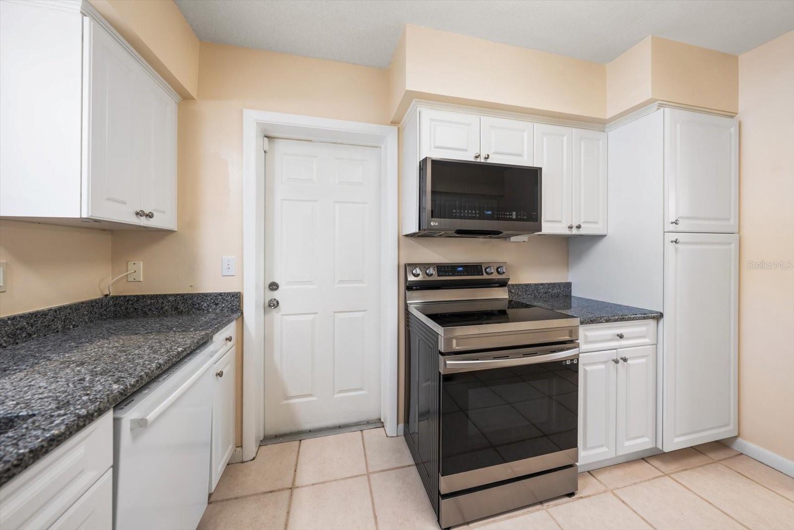 1702 MEREDITH LN, BELLEAIR, FL, 33756