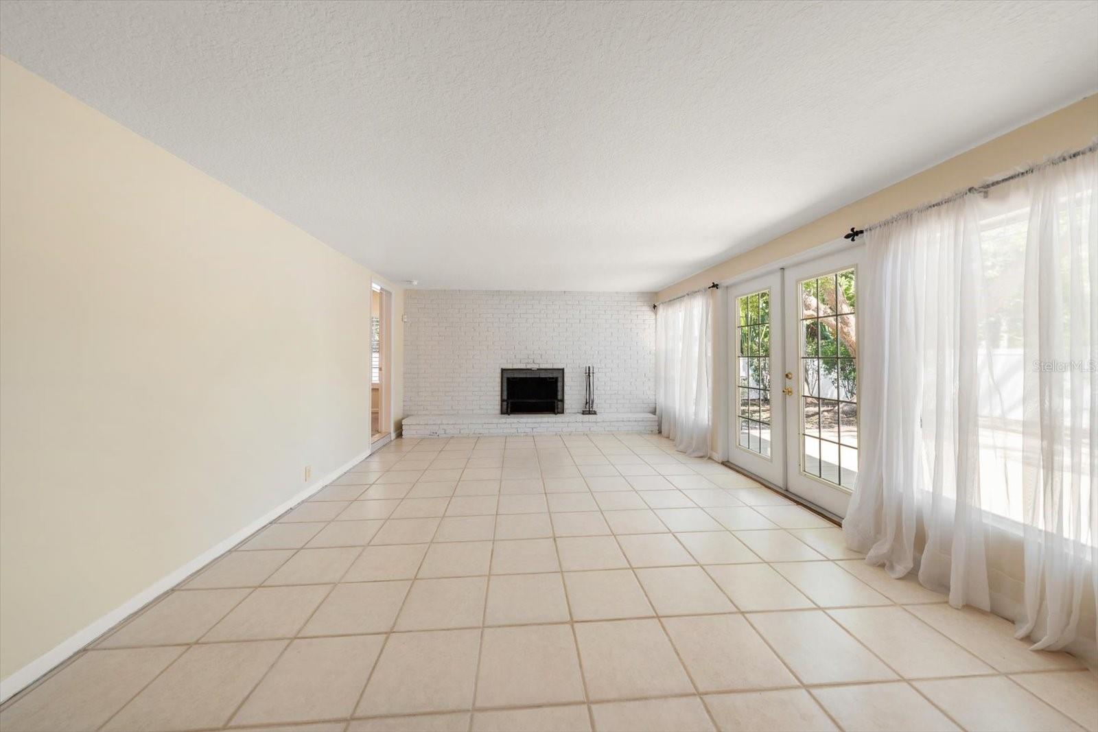 1702 MEREDITH LN, BELLEAIR, FL, 33756