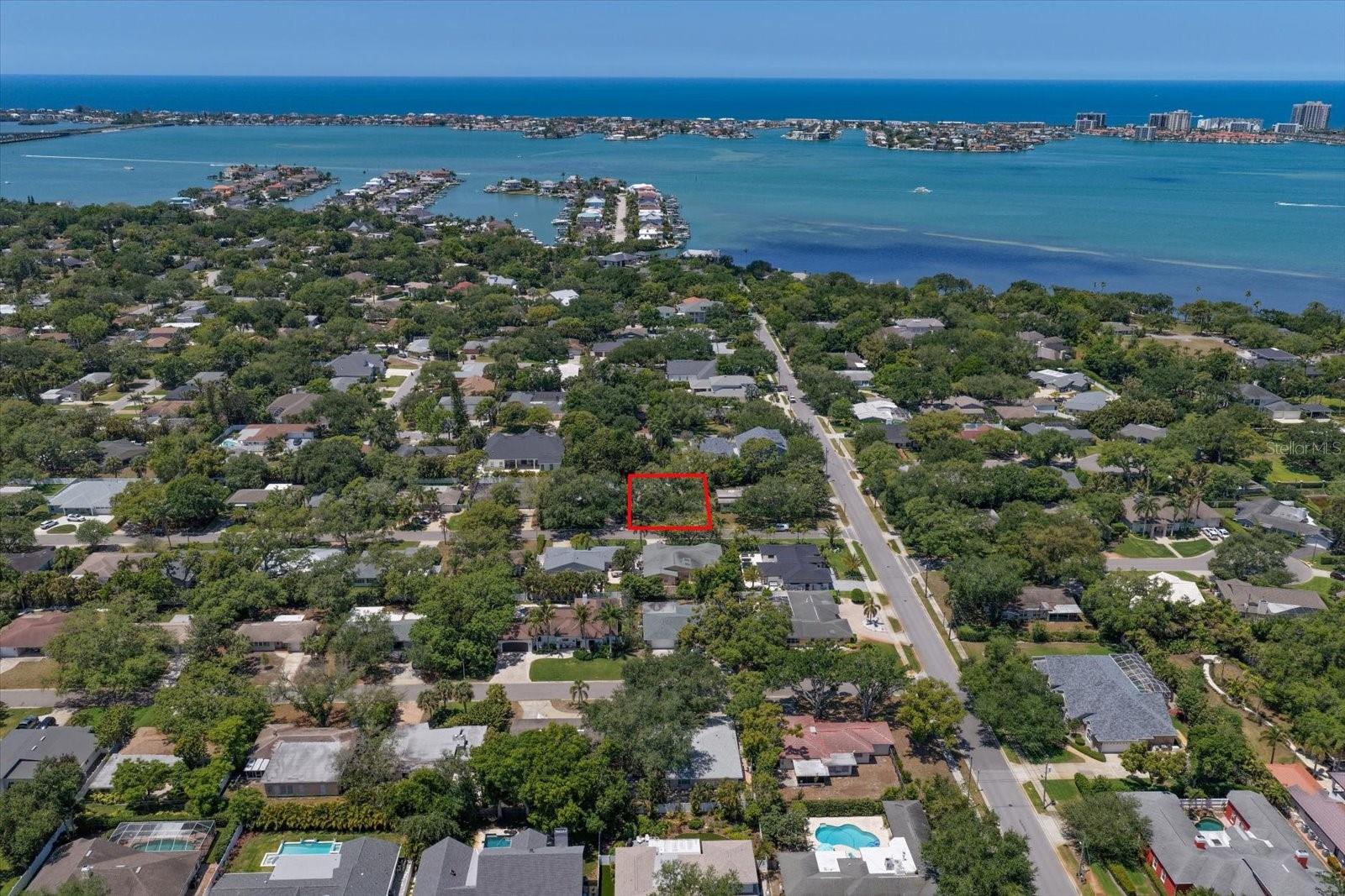 1702 MEREDITH LN, BELLEAIR, FL, 33756