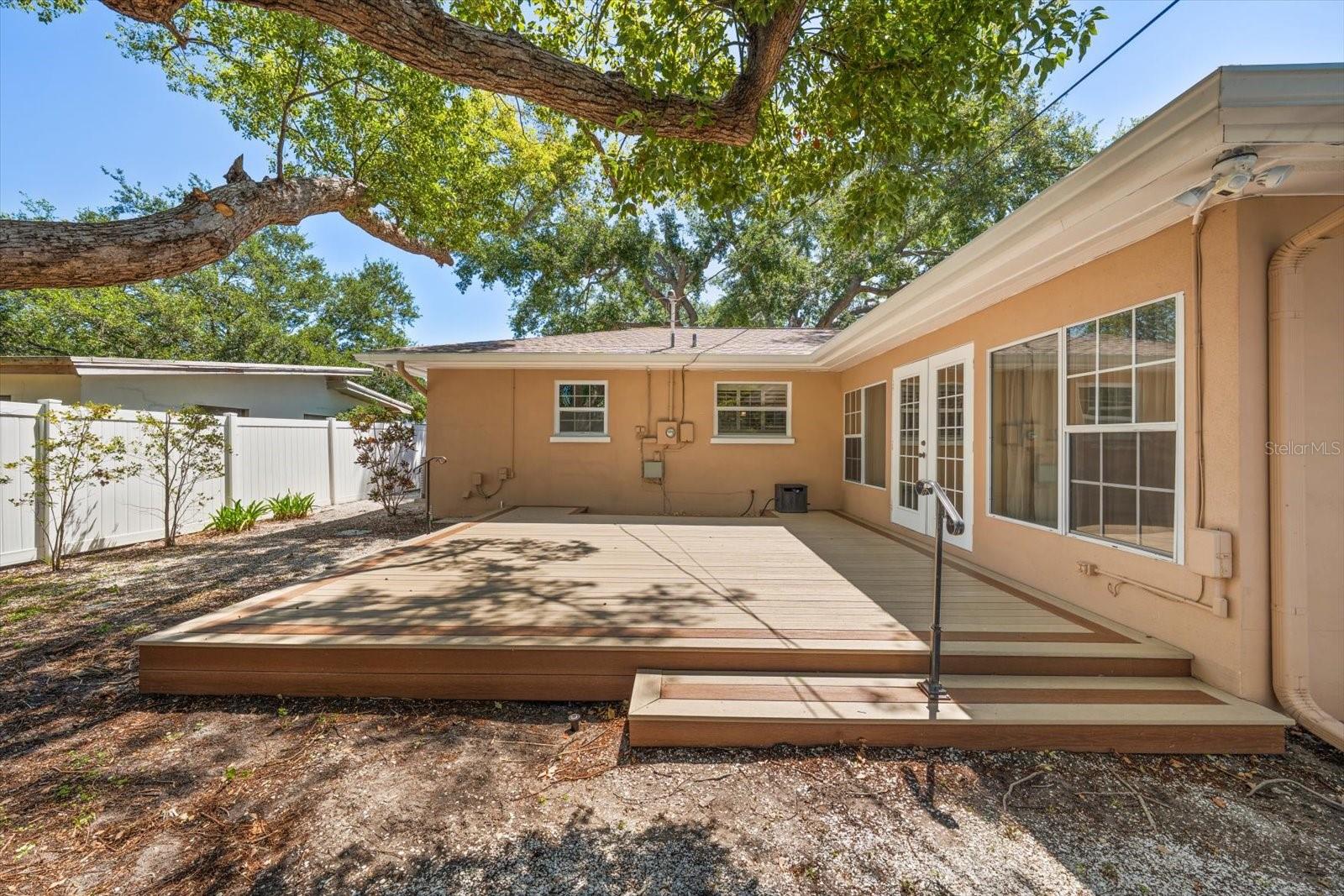 1702 MEREDITH LN, BELLEAIR, FL, 33756