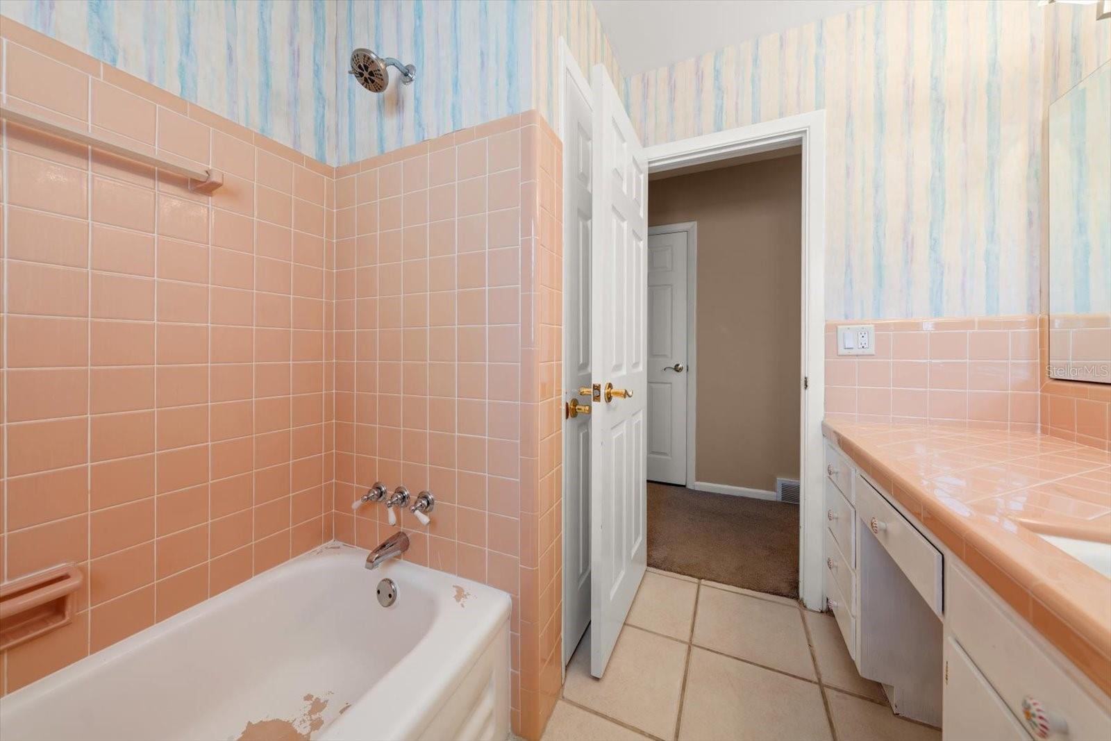 1702 MEREDITH LN, BELLEAIR, FL, 33756