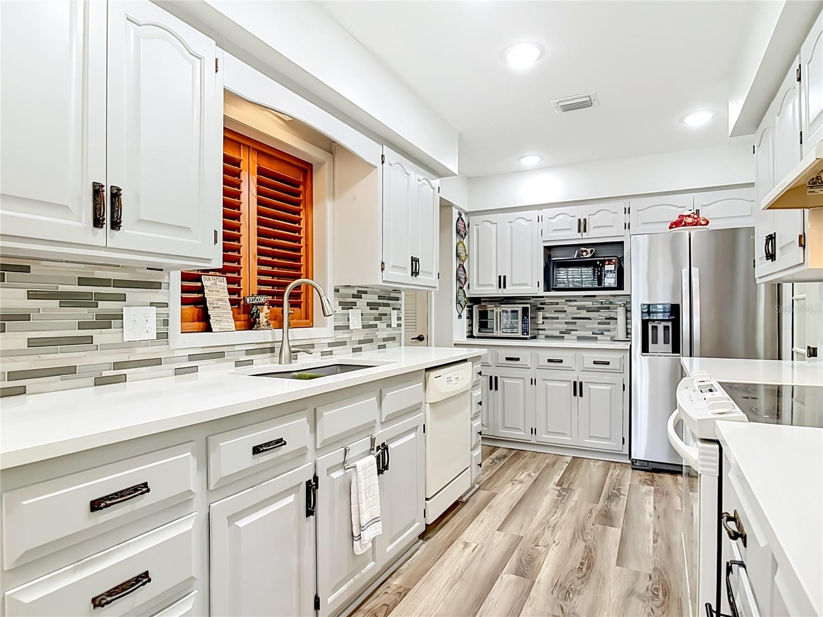 17819 PALM ST, UMATILLA, FL, 32784