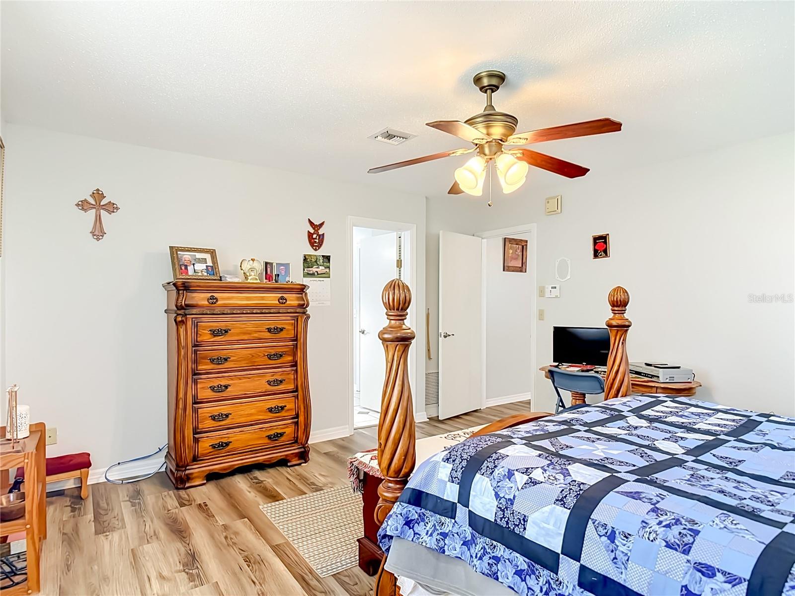17819 PALM ST, UMATILLA, FL, 32784