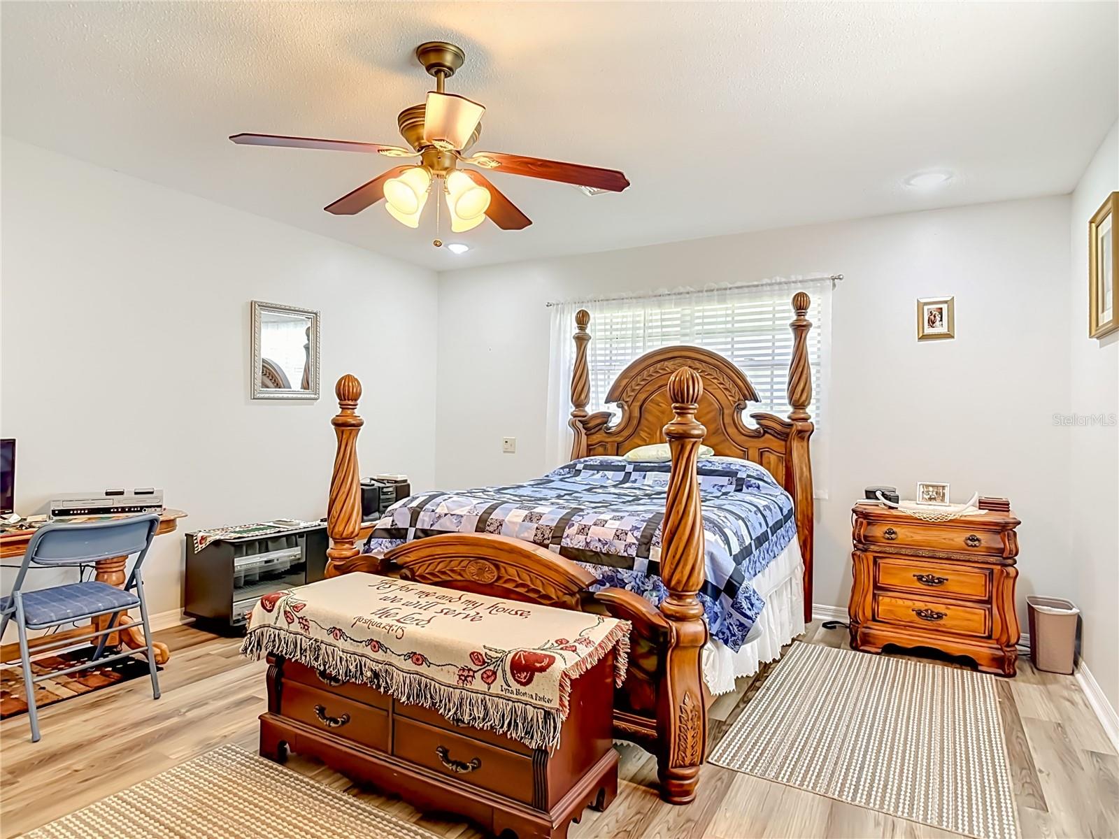 17819 PALM ST, UMATILLA, FL, 32784