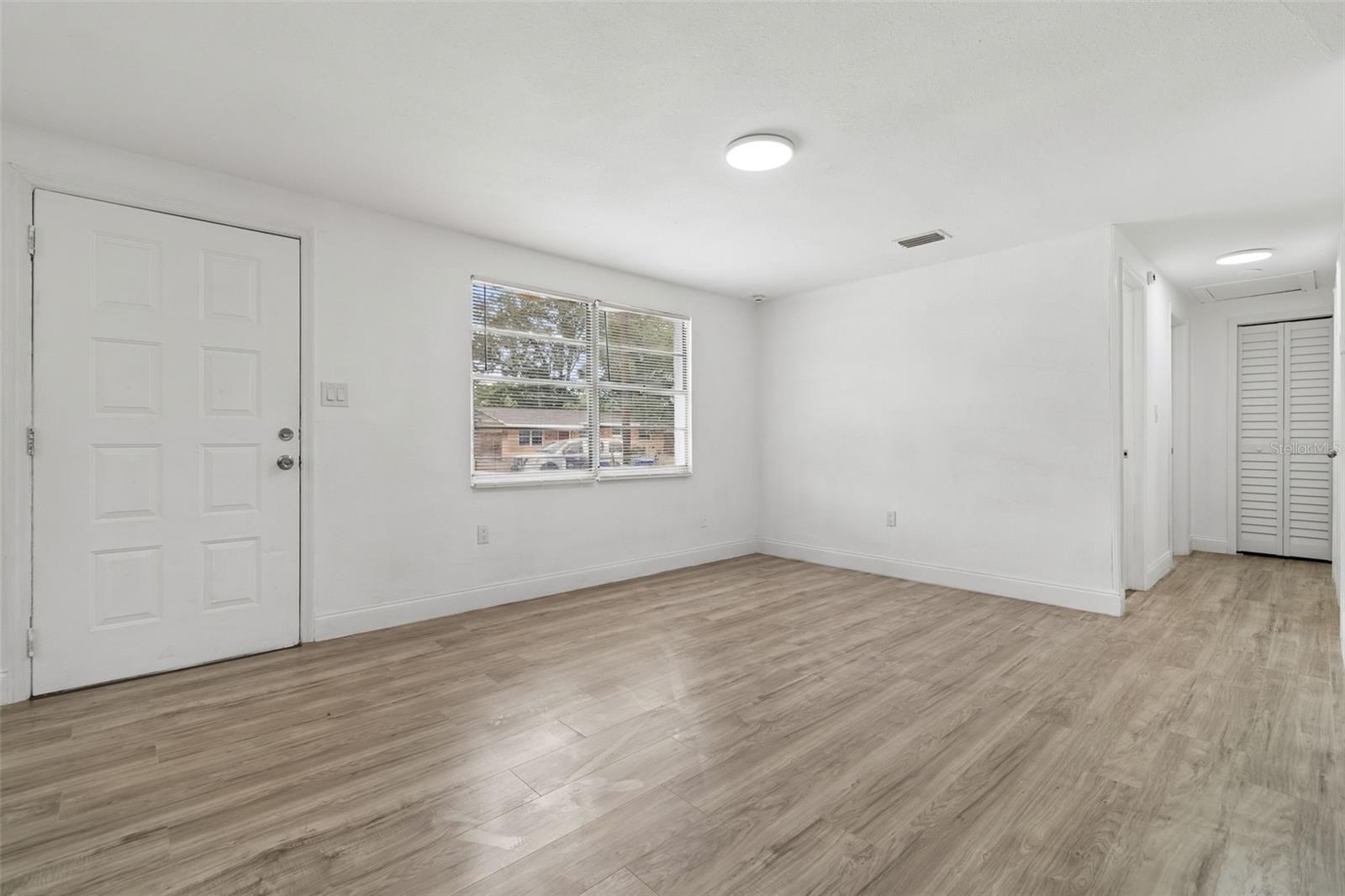 3706 BEECHWOOD BLVD, TAMPA, FL, 33619