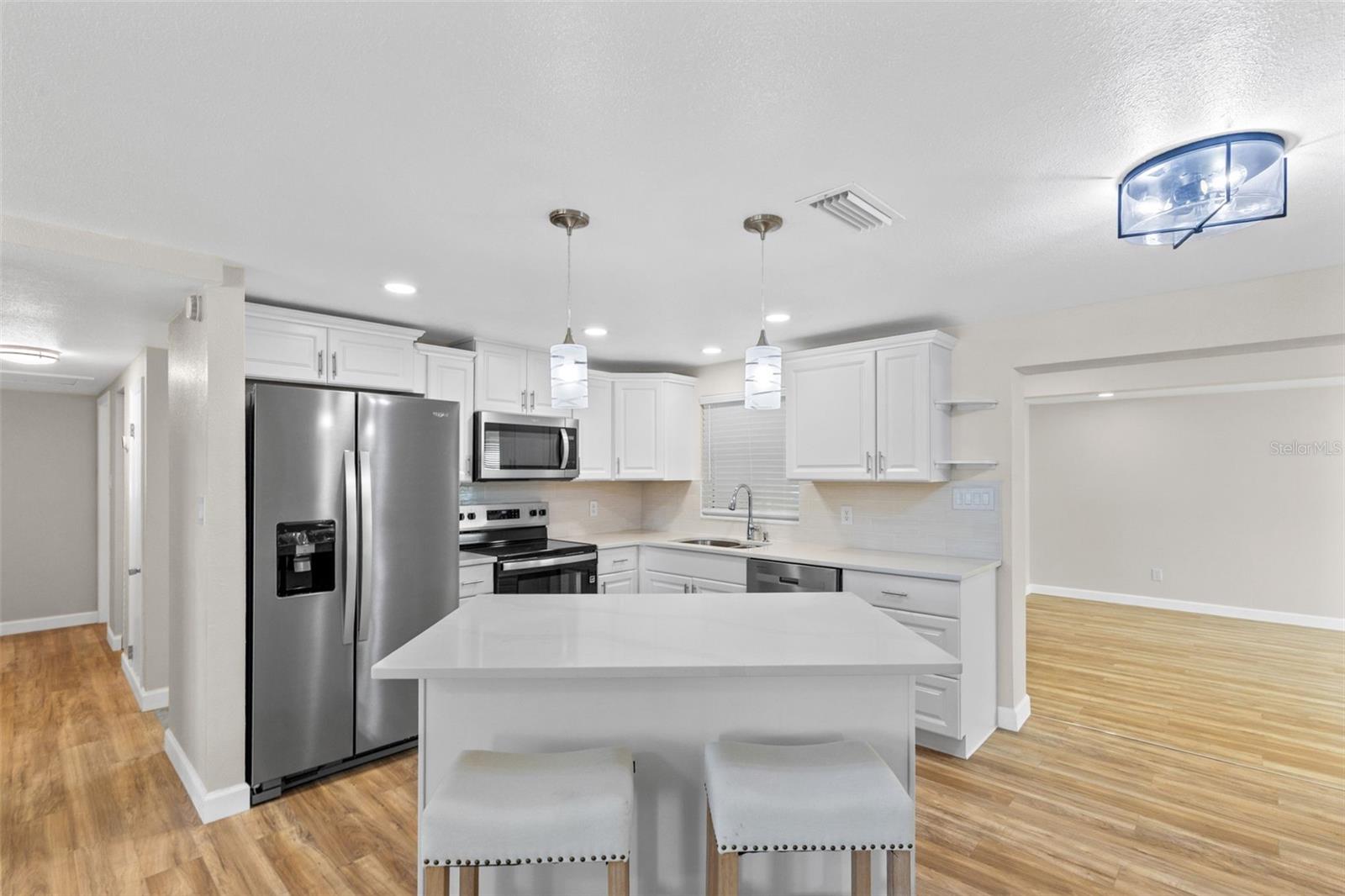 904 HAWAII DR, OCOEE, FL, 34761