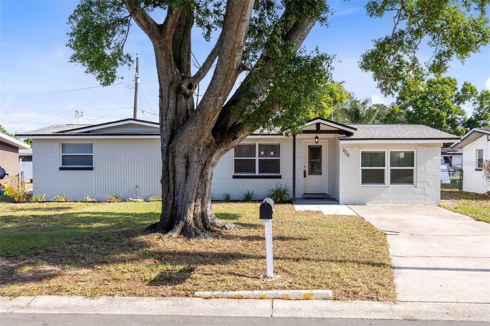 904 HAWAII DR, OCOEE, FL, 34761