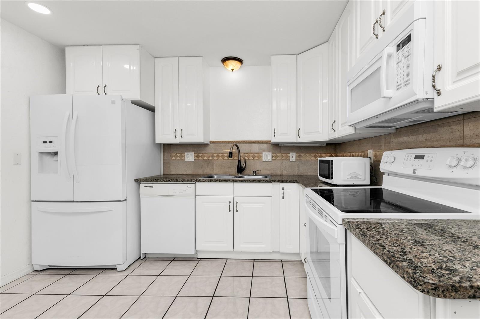 2209 WOODMERE RD, VENICE, FL, 34293