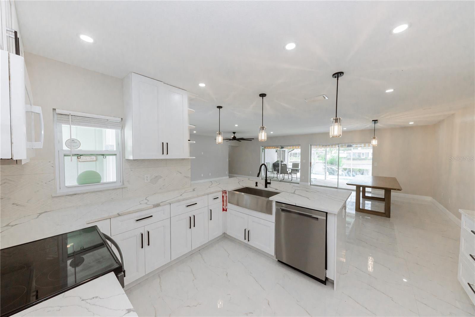 2187 WATERSIDE DR, CLEARWATER, FL, 33764