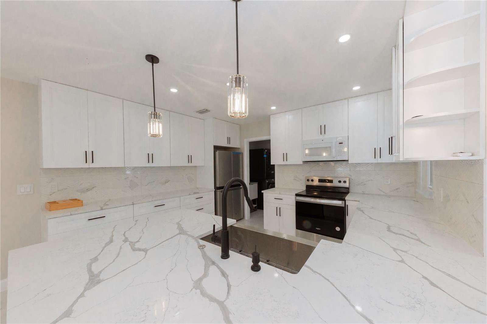2187 WATERSIDE DR, CLEARWATER, FL, 33764