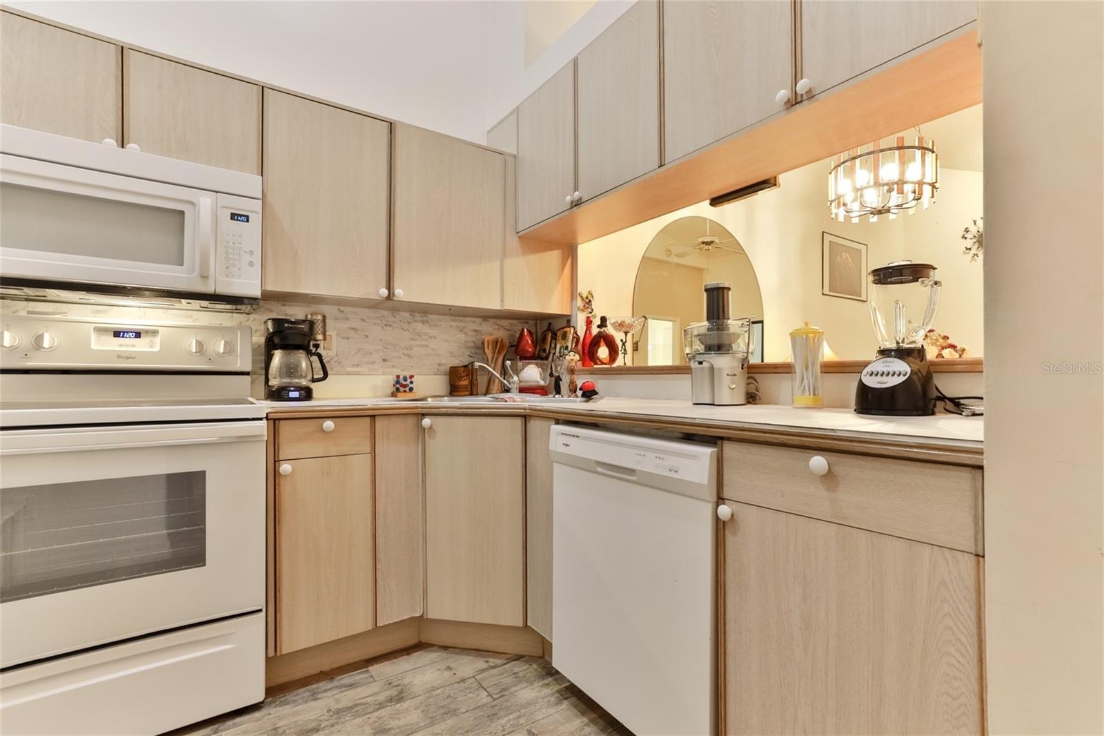 121 DOVECOTE LN, DAYTONA BEACH, FL, 32114