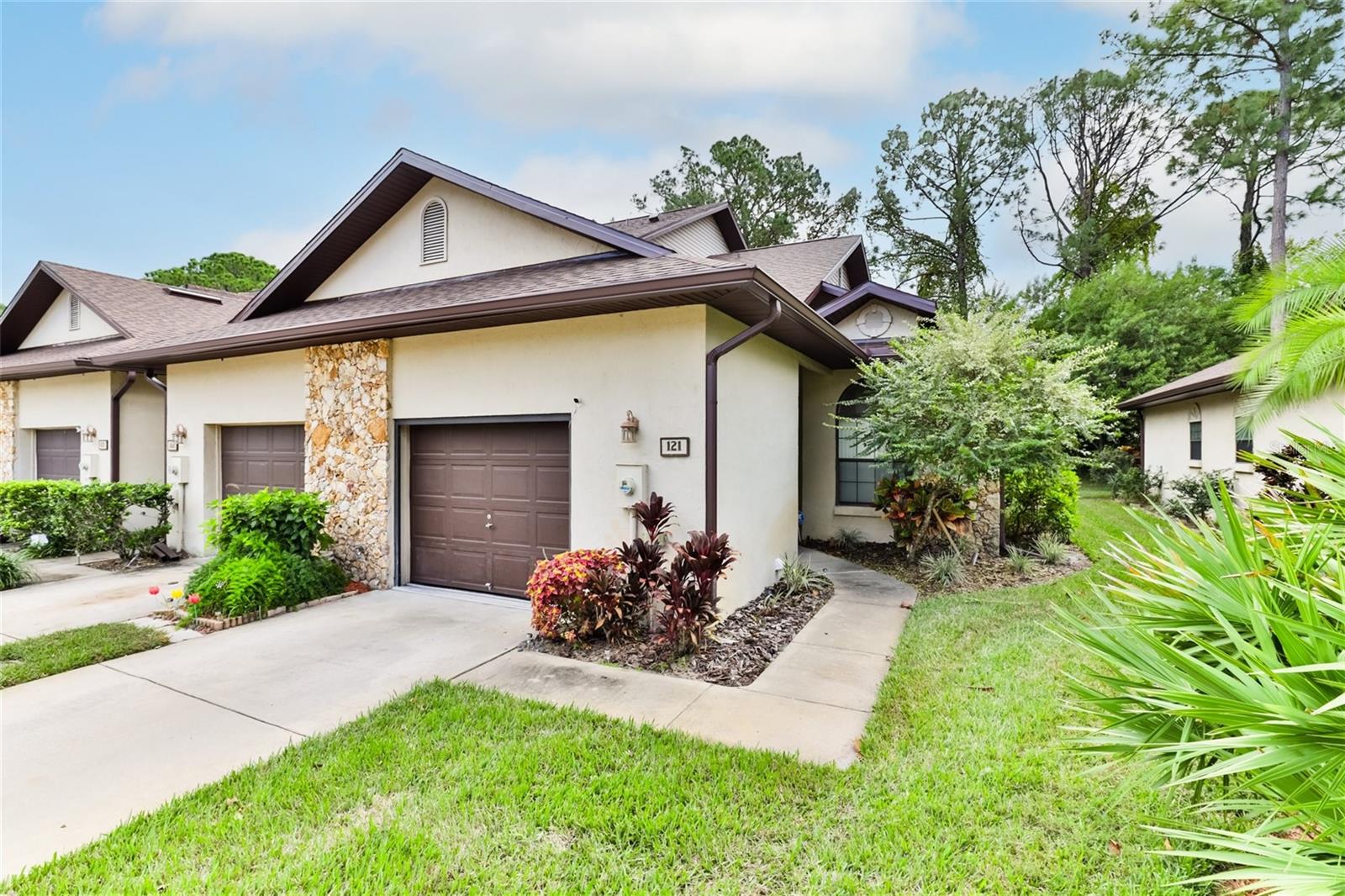 121 DOVECOTE LN, DAYTONA BEACH, FL, 32114