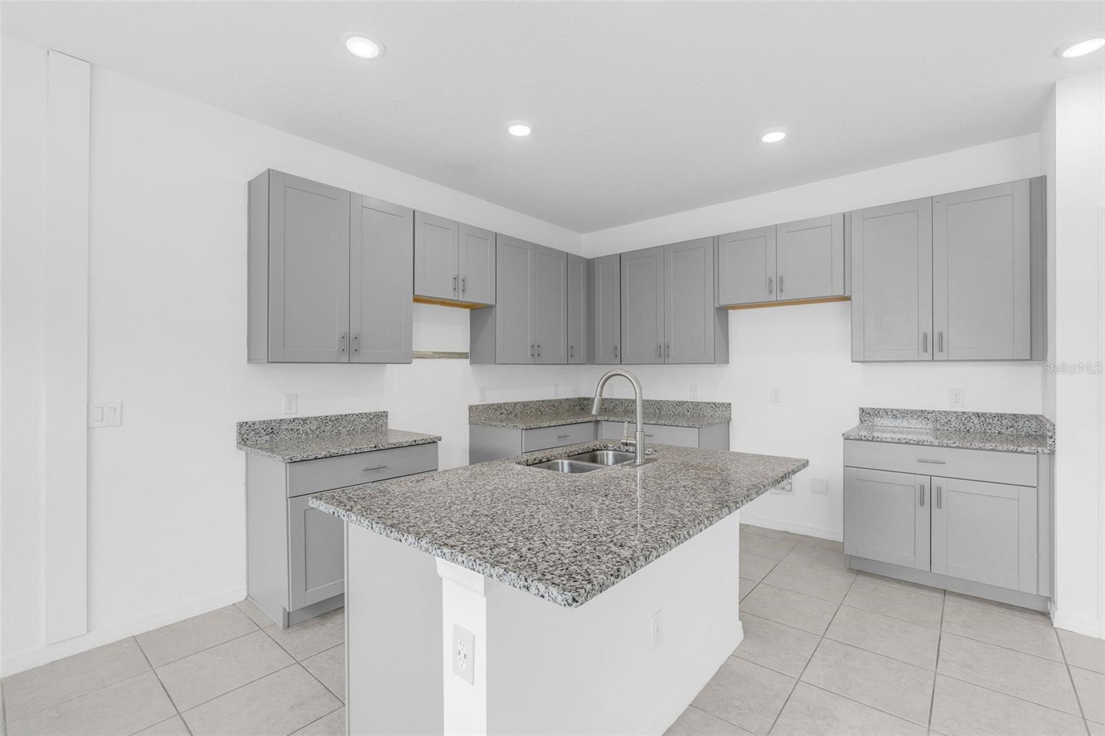 663 FAIRVIEW AVE, HAINES CITY, FL, 33844