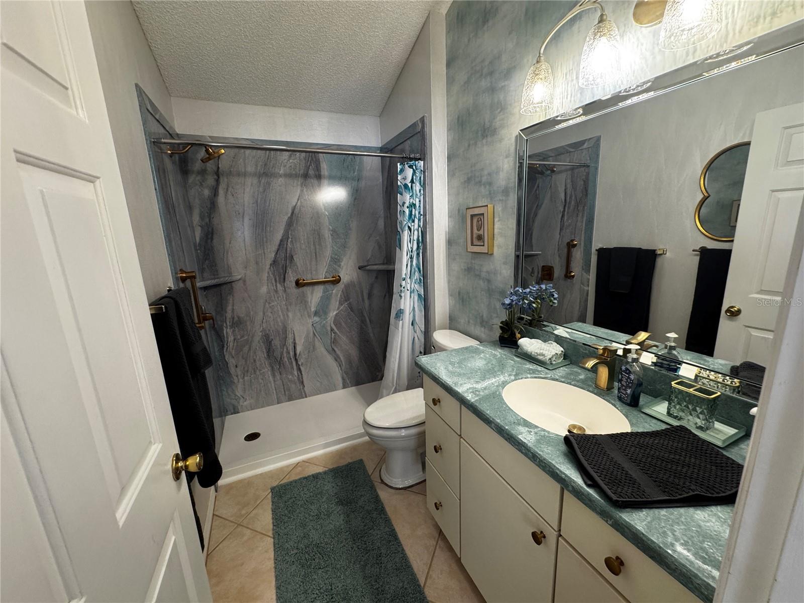 1524 MARTINEZ DR, LADY LAKE, FL, 32159