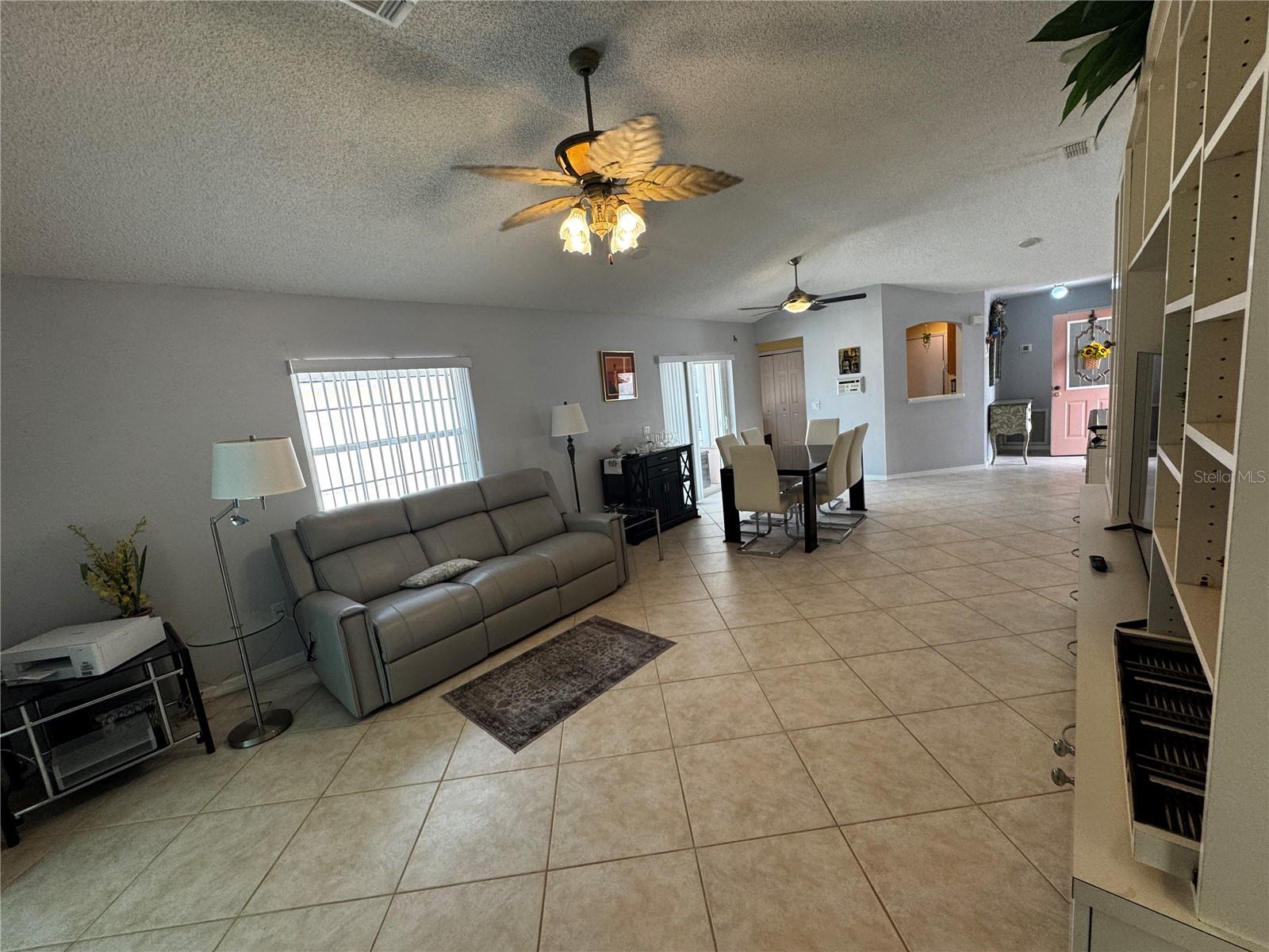 1524 MARTINEZ DR, LADY LAKE, FL, 32159