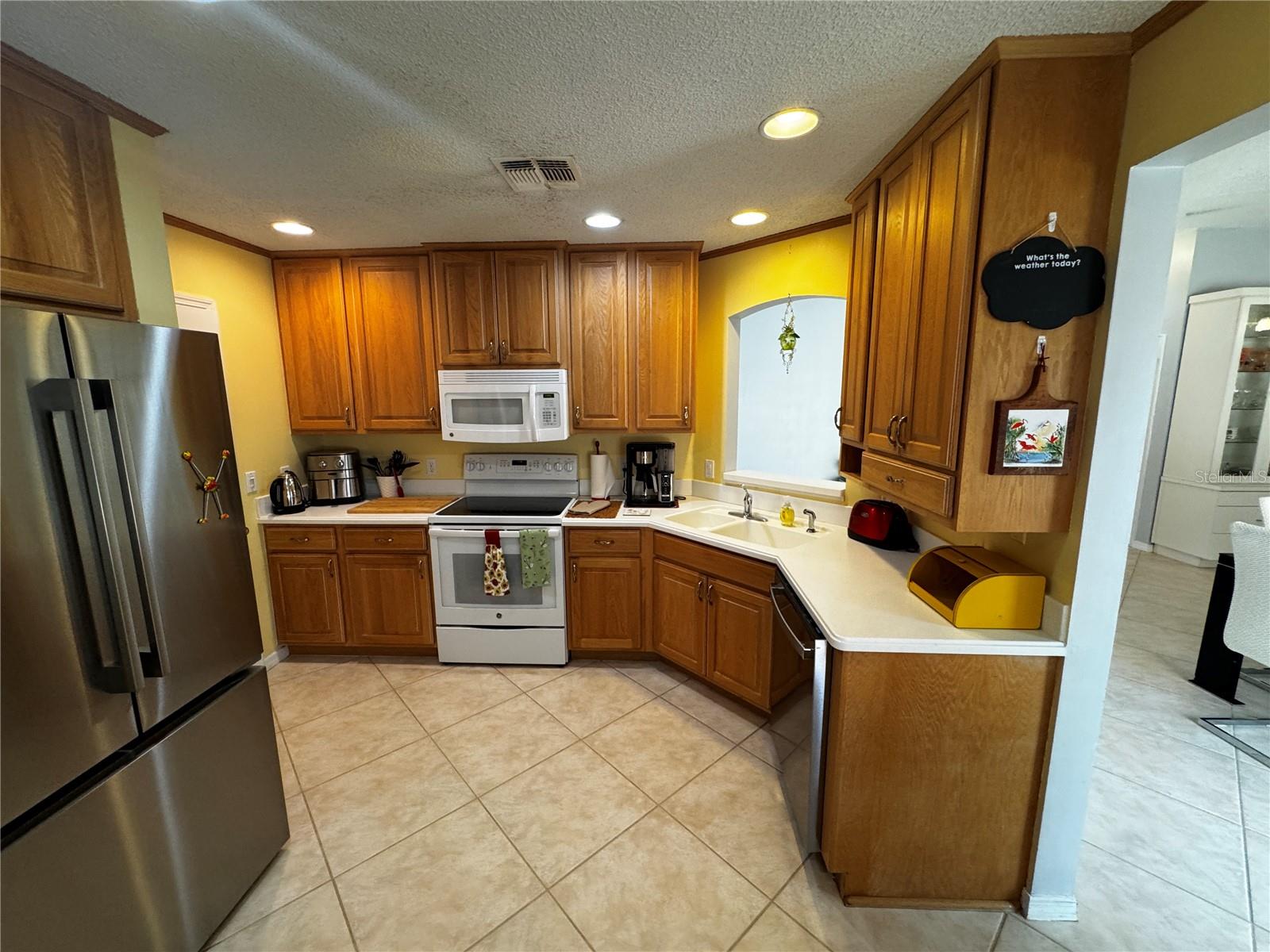 1524 MARTINEZ DR, LADY LAKE, FL, 32159