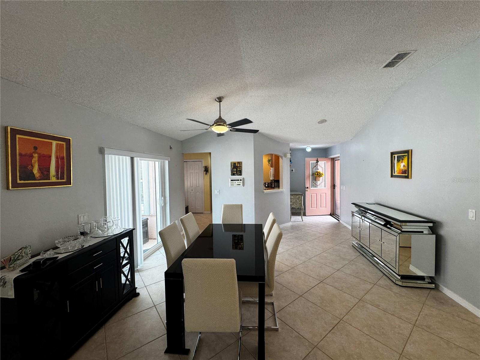 1524 MARTINEZ DR, LADY LAKE, FL, 32159